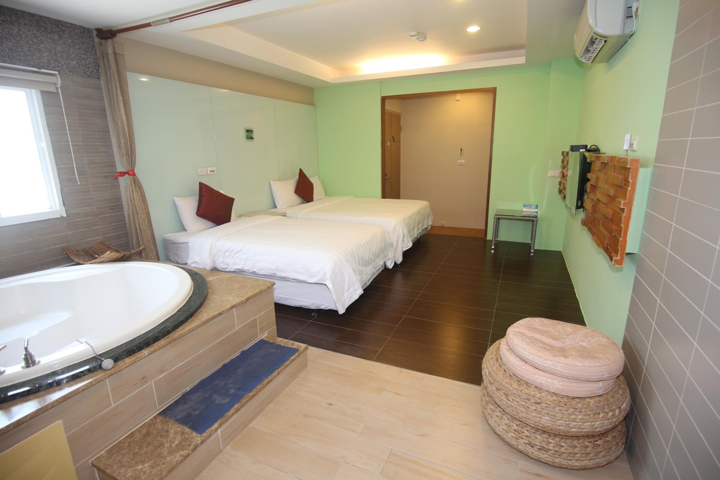 Triple Room with Bath