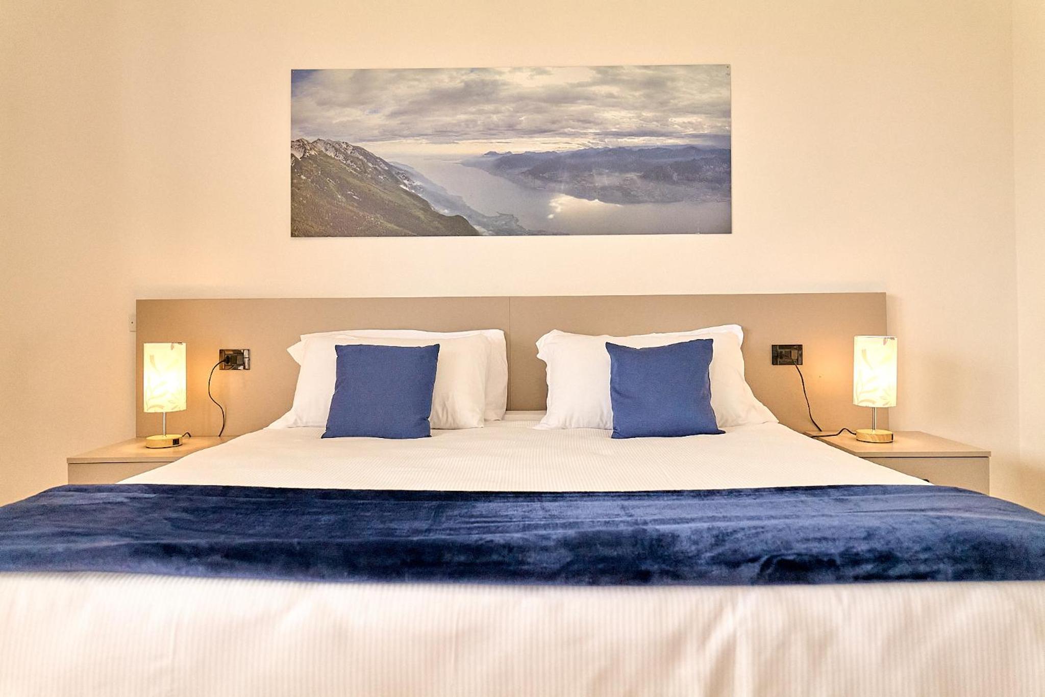 Double Room with Lake View