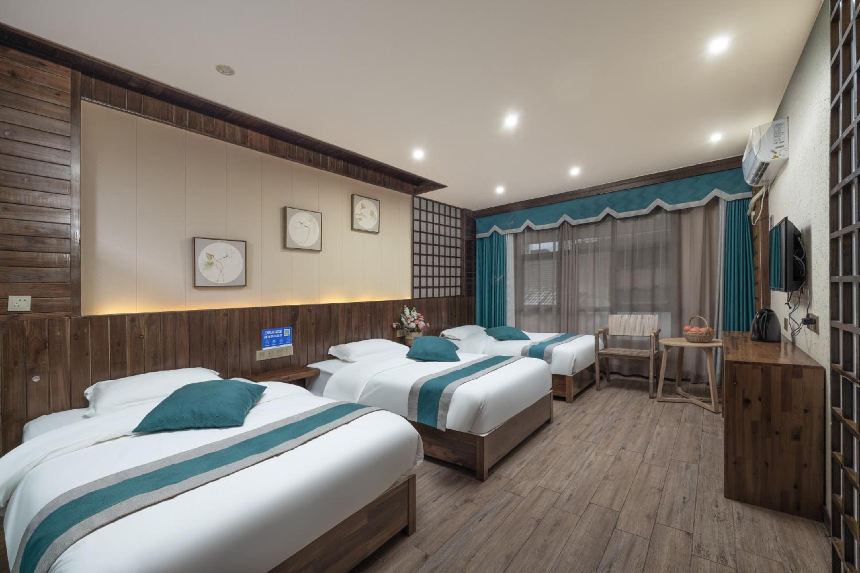 Triple Room with Private Bathroom photo 1