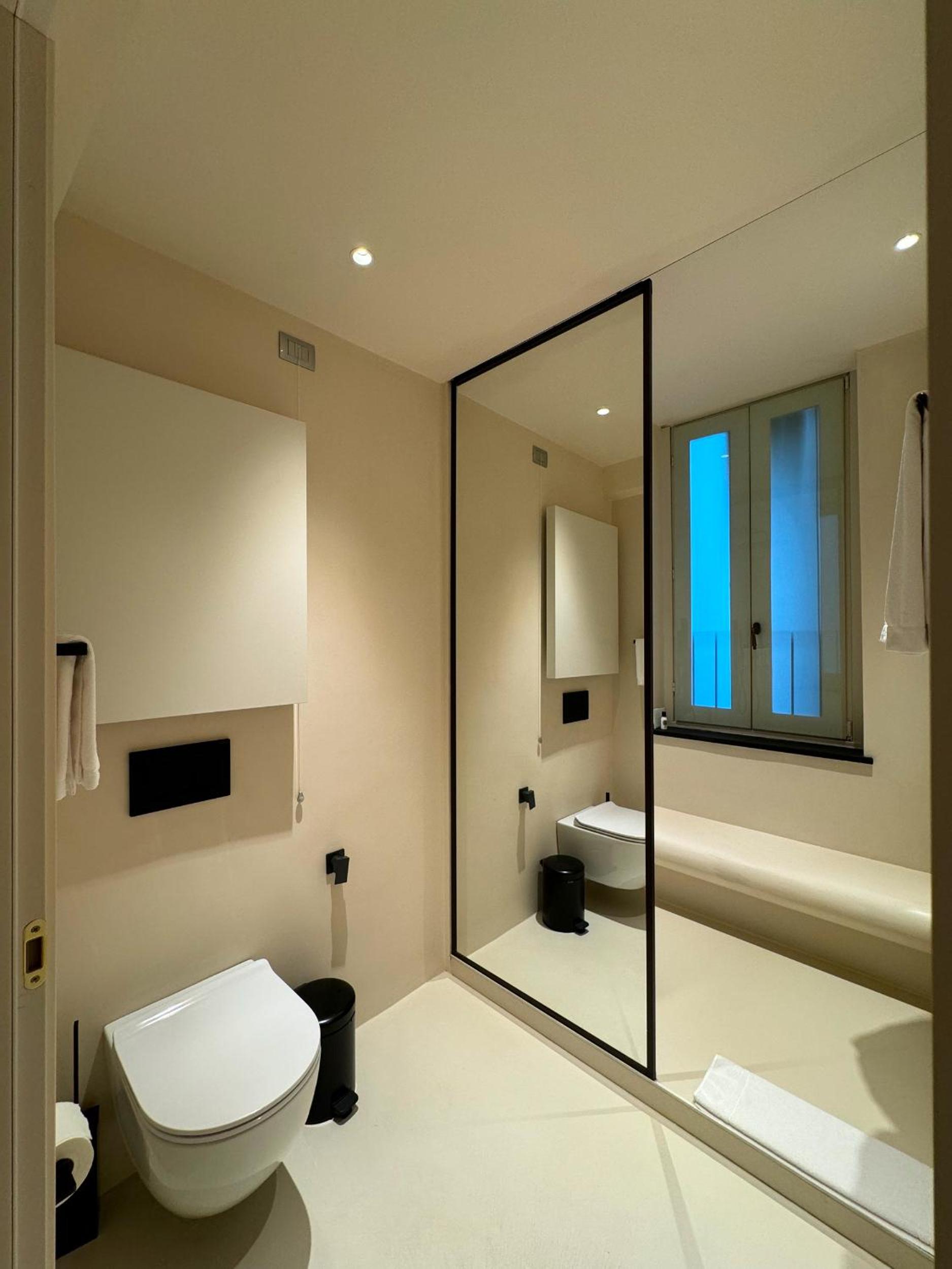Superior Double or Twin Room - Photo 8
