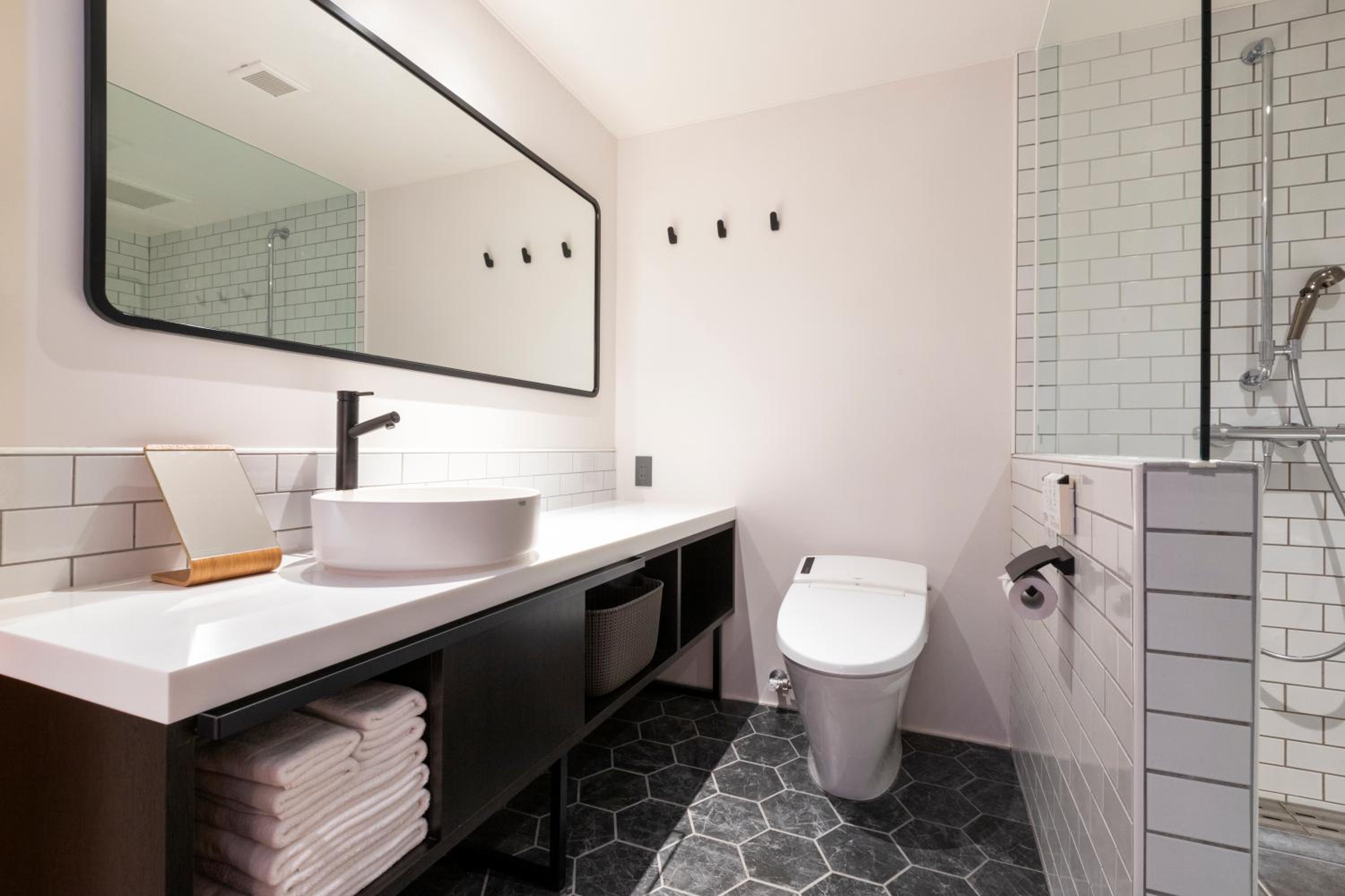Quadruple Room with Bath photo 2