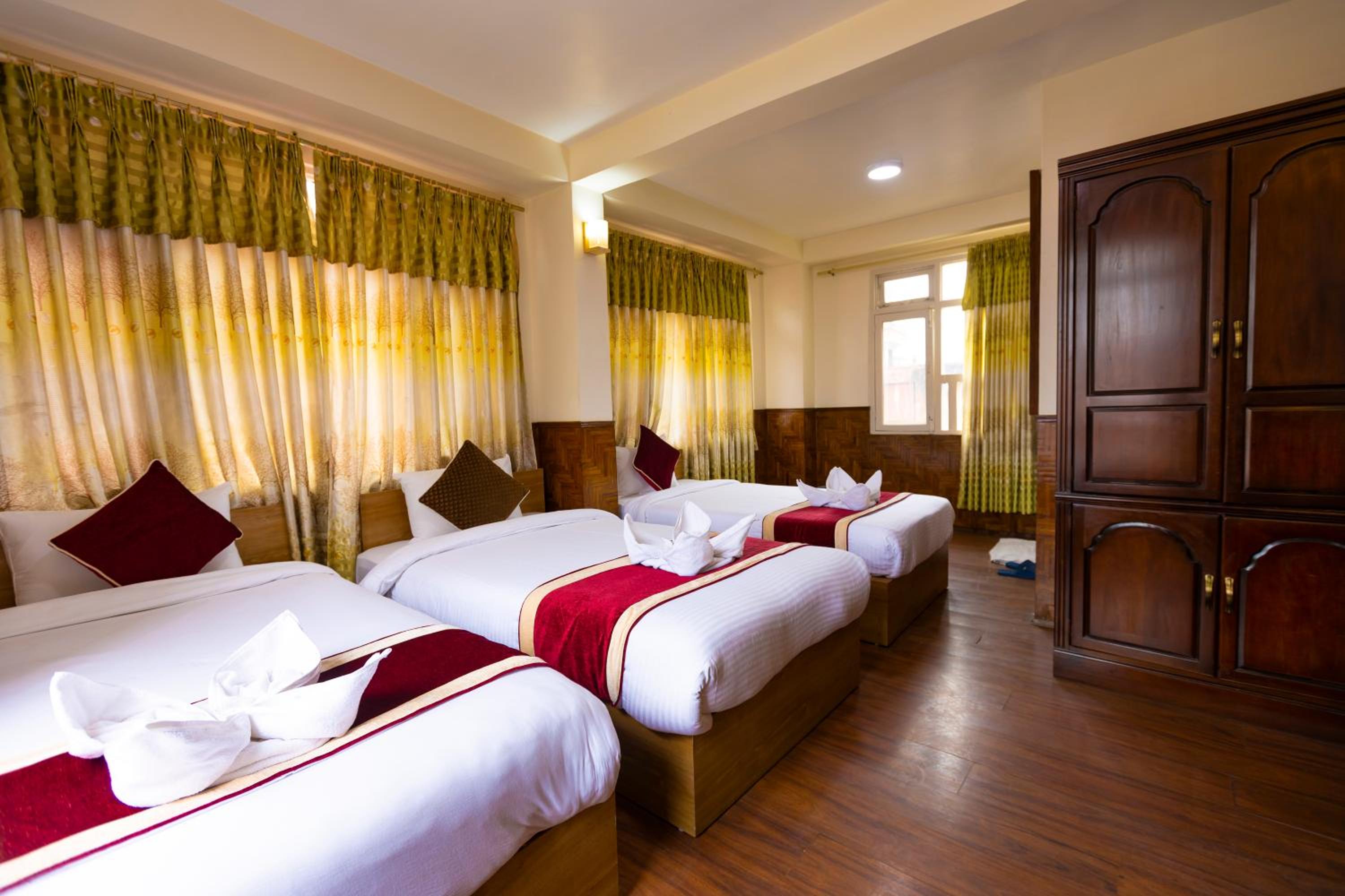 Deluxe Triple Room photo 2