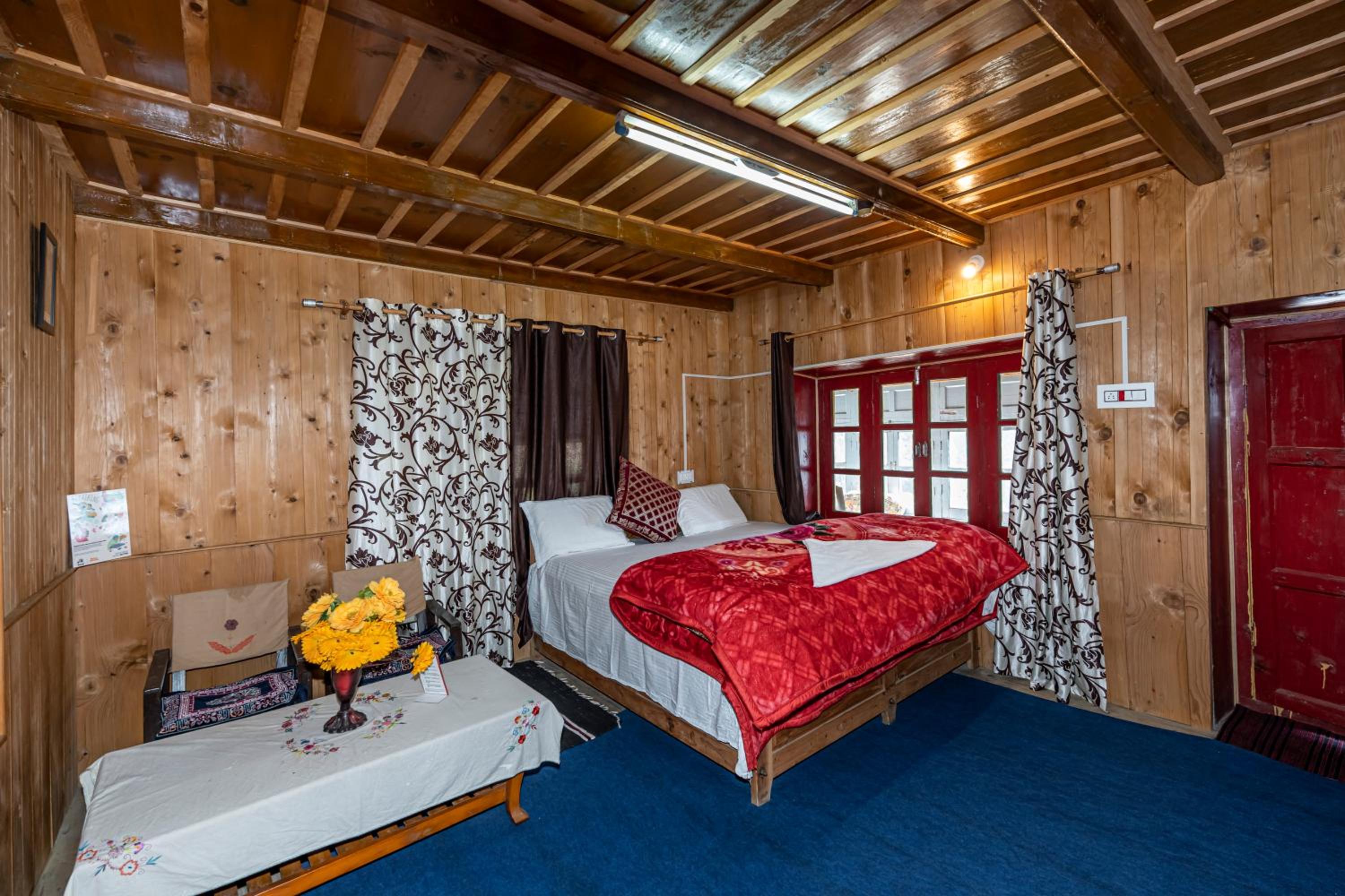 Standard Double Room photo 2