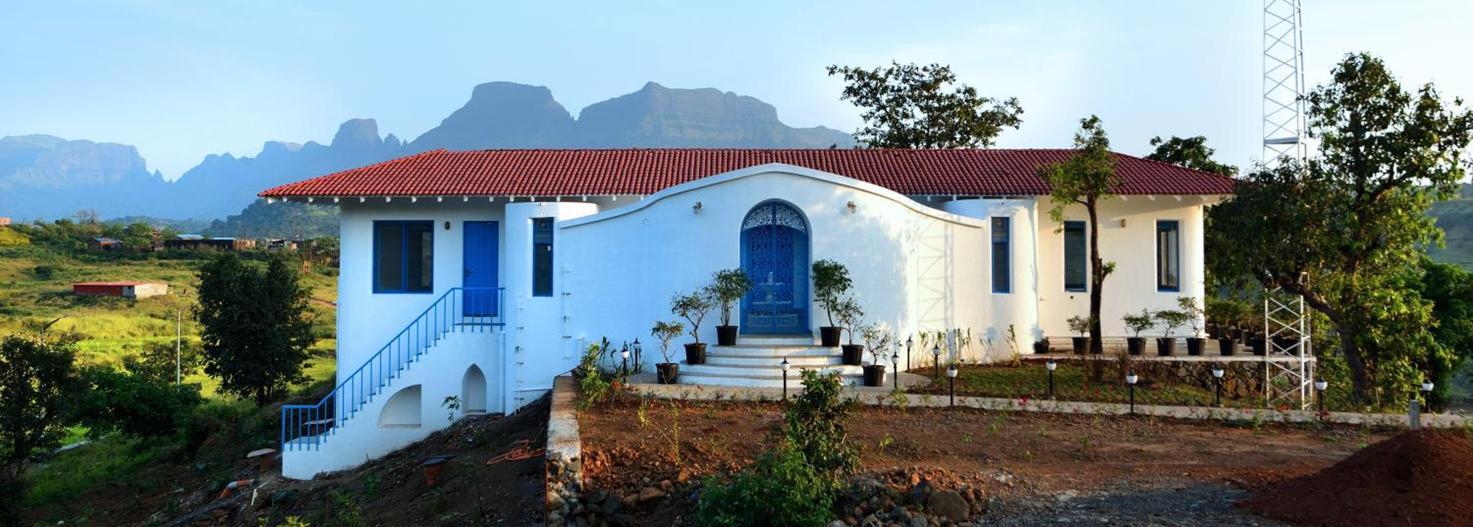 Villa photo 2