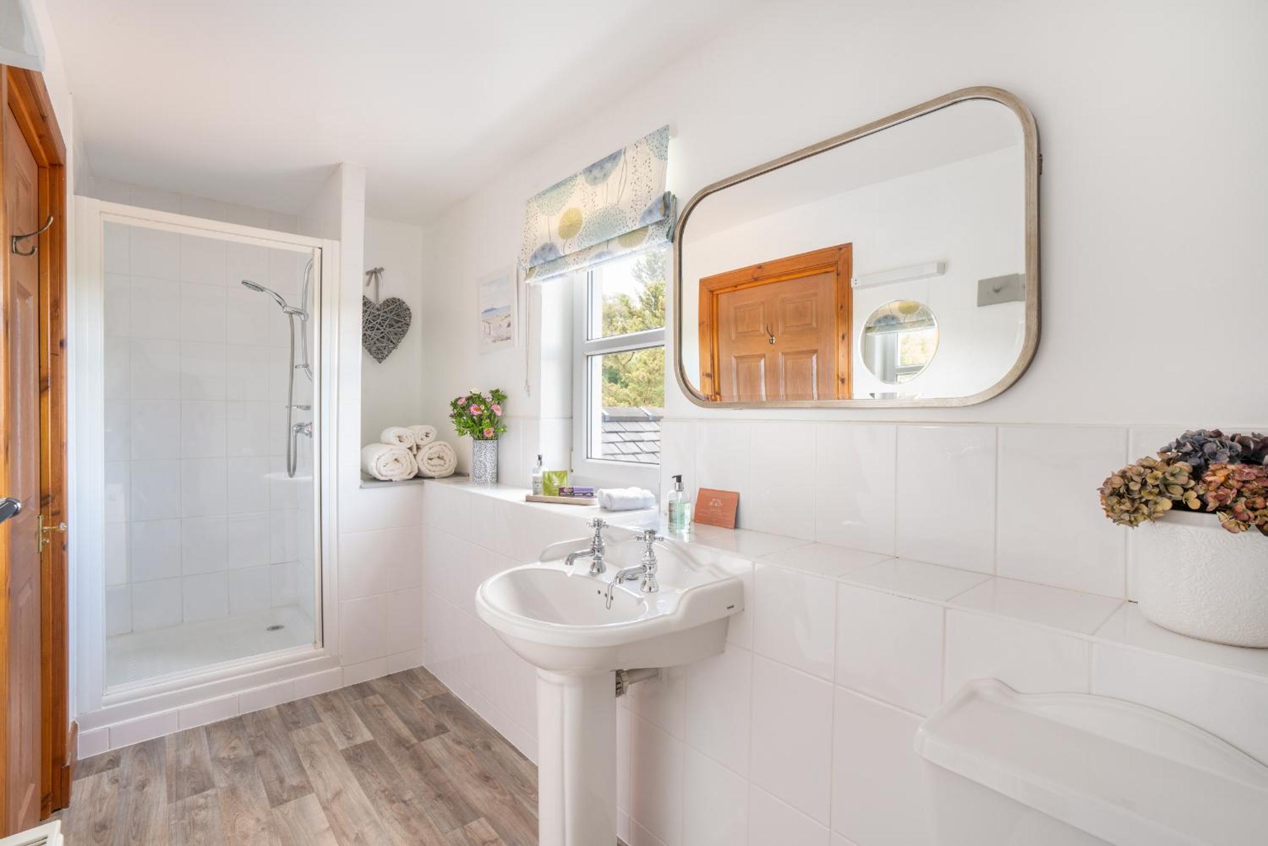 Double Room with Private Bathroom photo 3