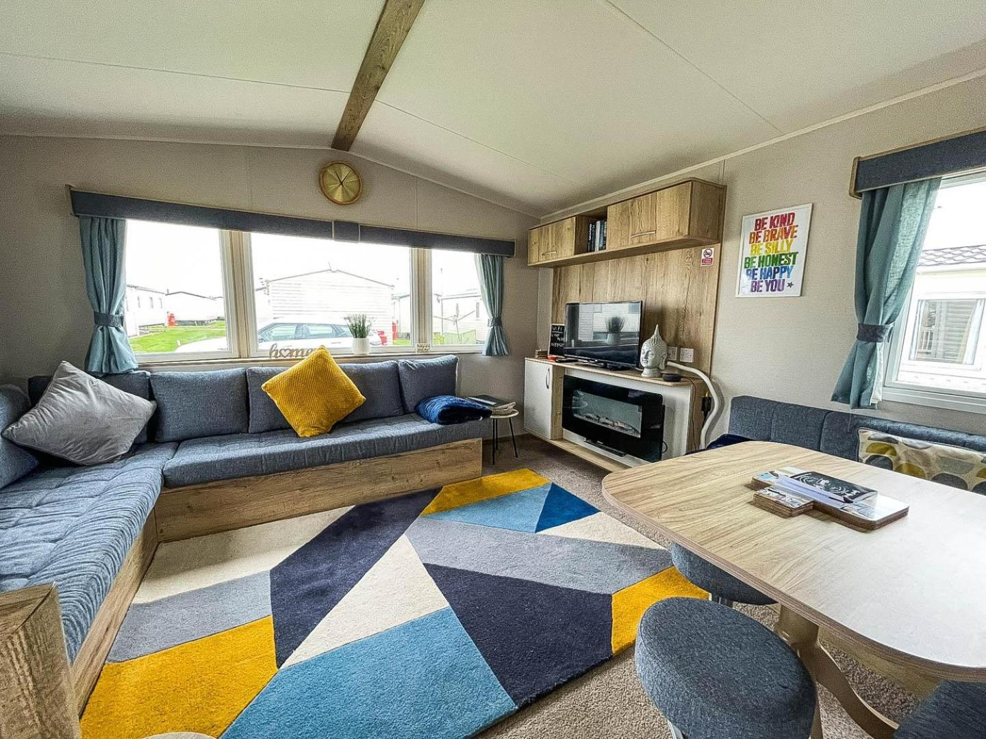 Mobile Home photo 1