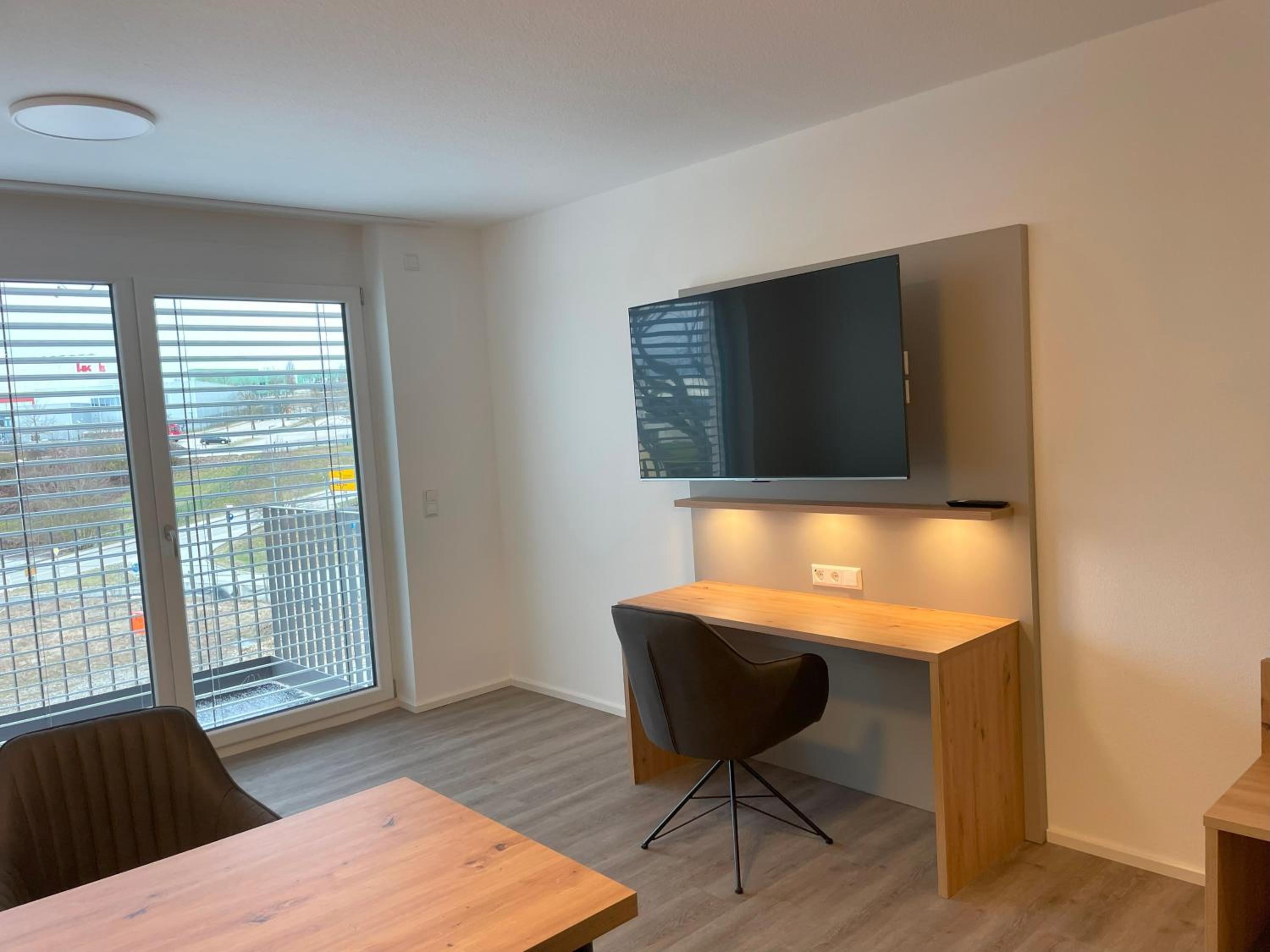 One-Bedroom Apartment photo 1
