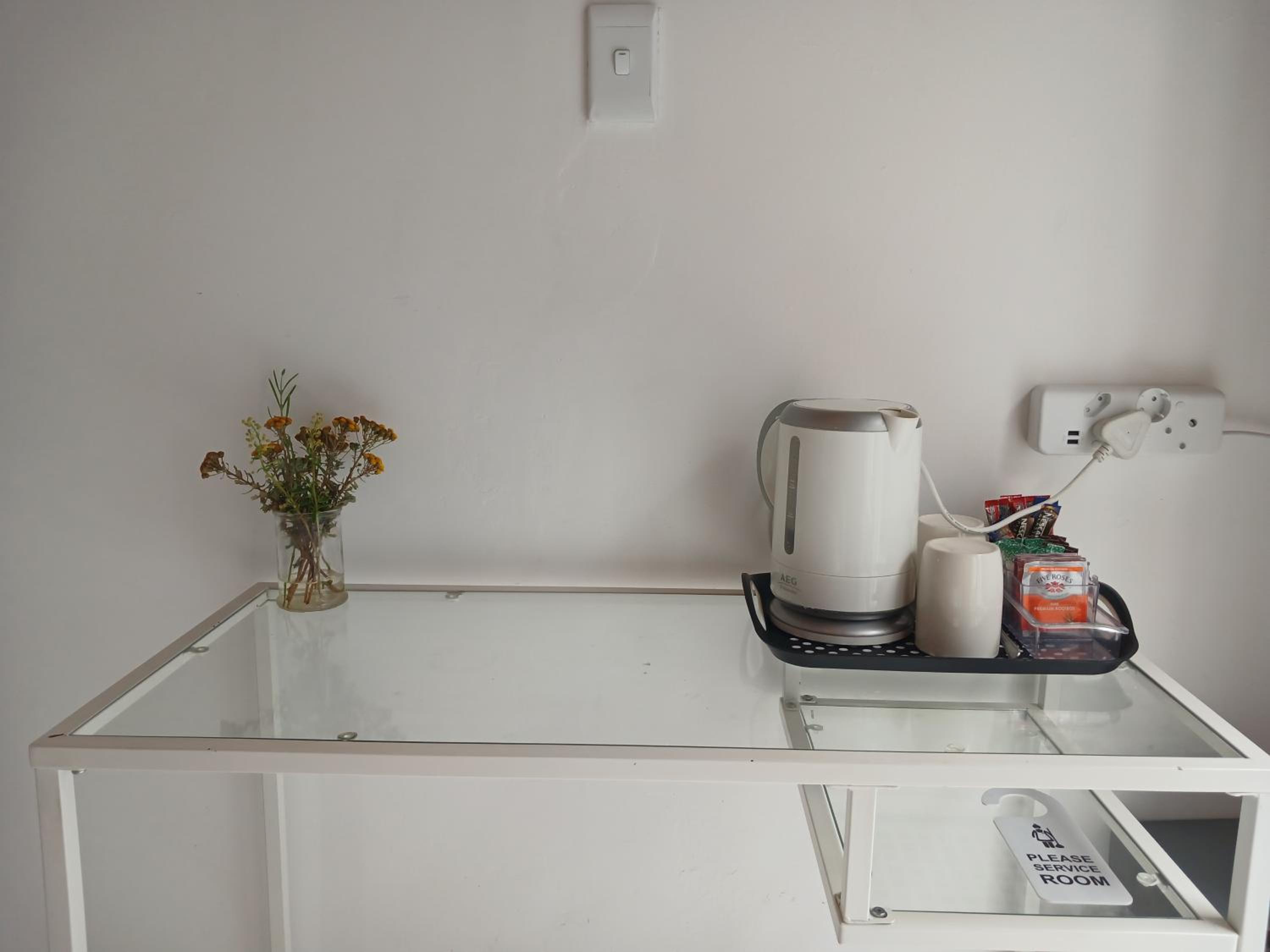 Standard Queen Room - Photo 6