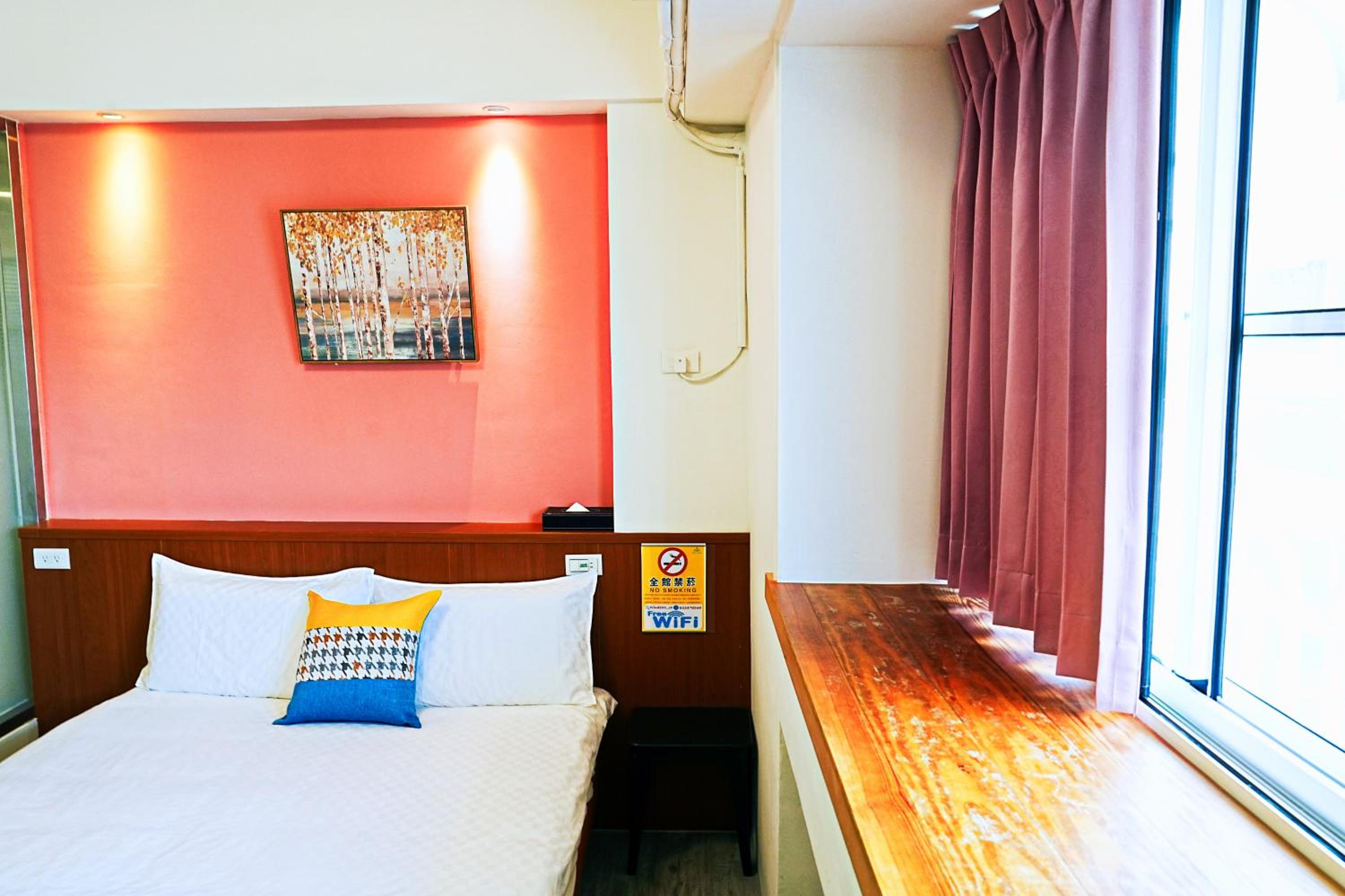 Deluxe Double Room photo 2