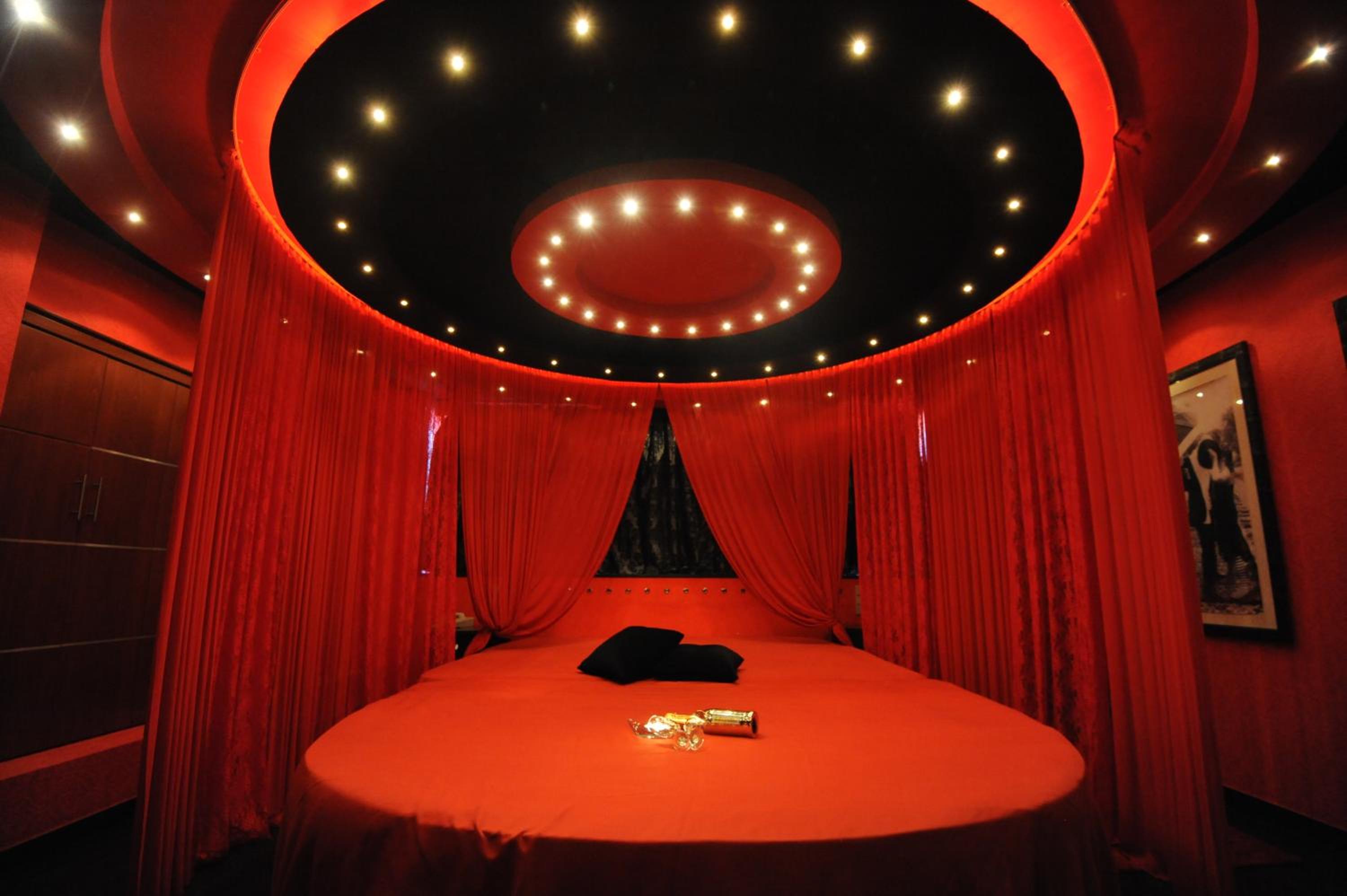 Suite - Photo 5