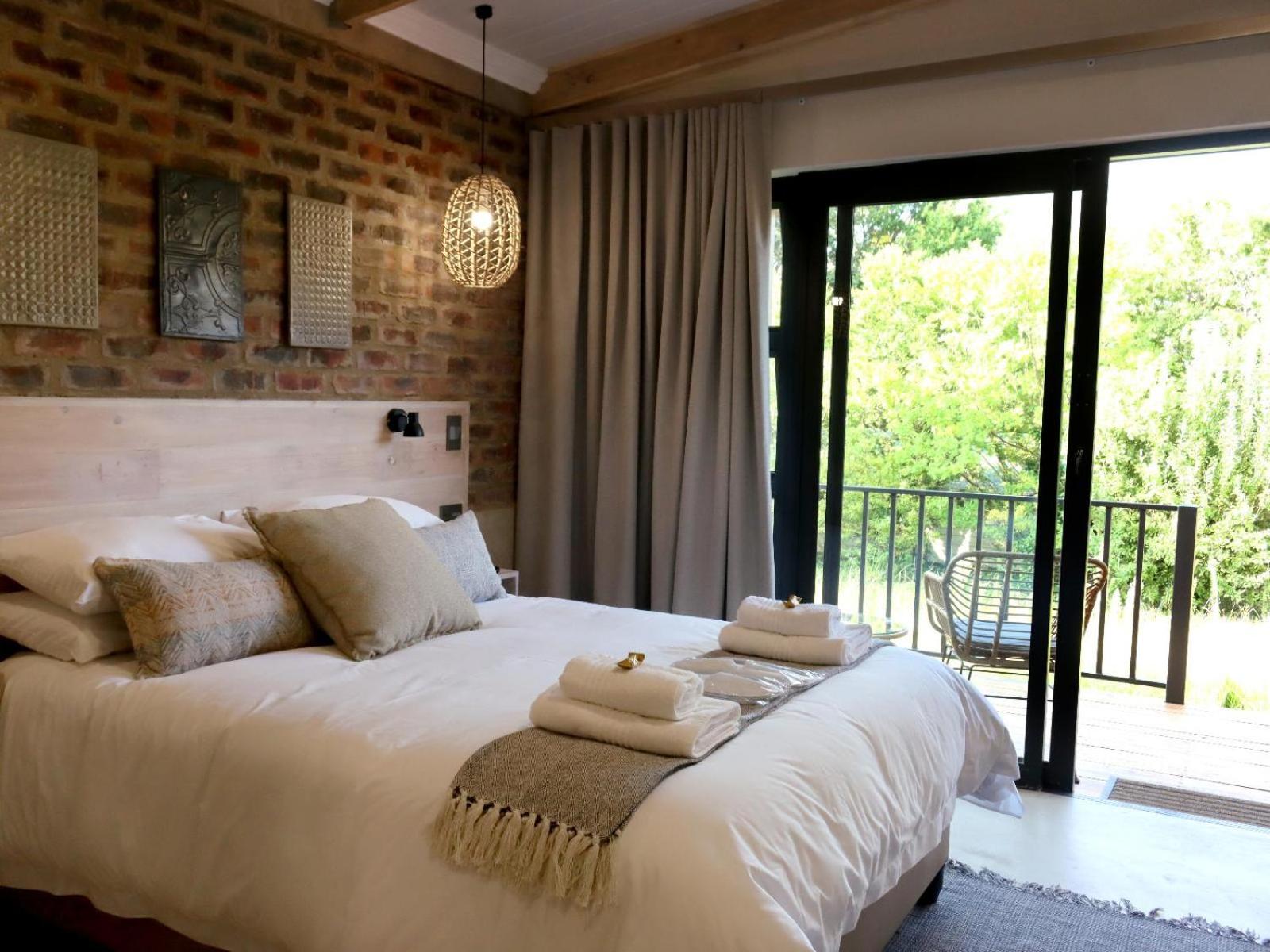 Queen Room photo 1