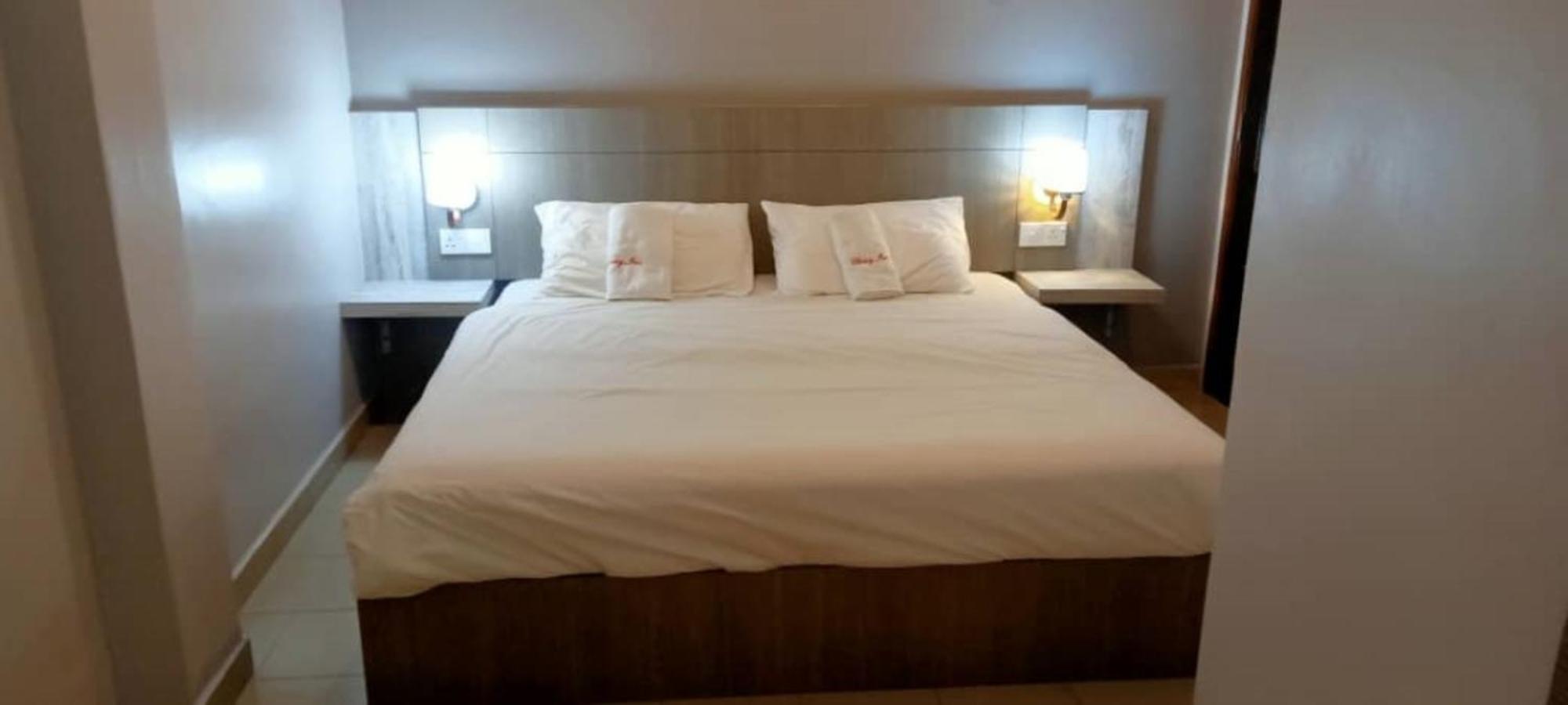 Deluxe King Room photo 1