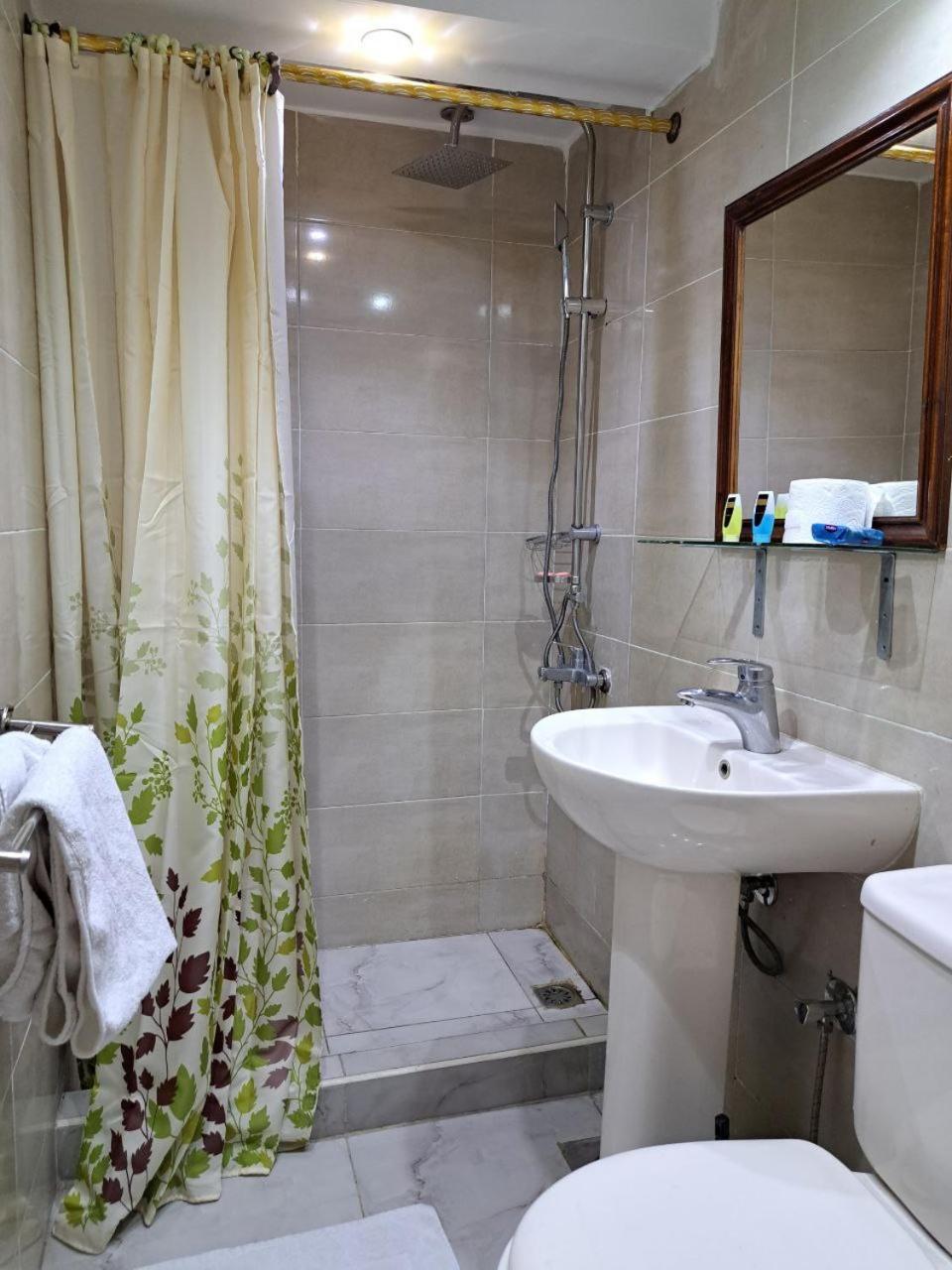 Large Double Room photo 1