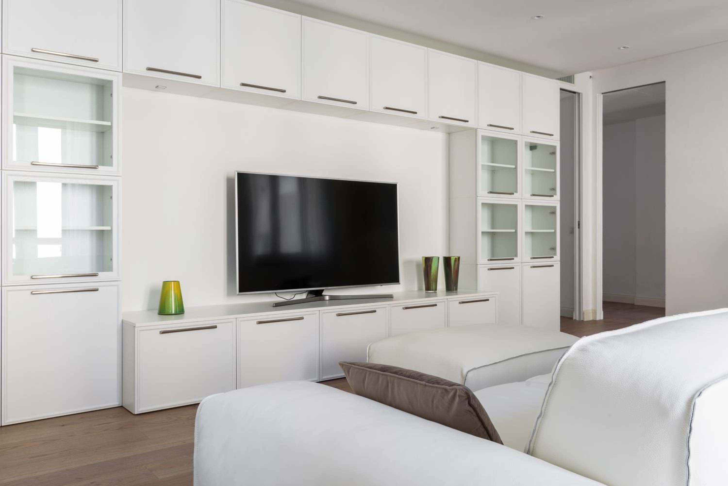 Three-Bedroom Apartment - Photo 20