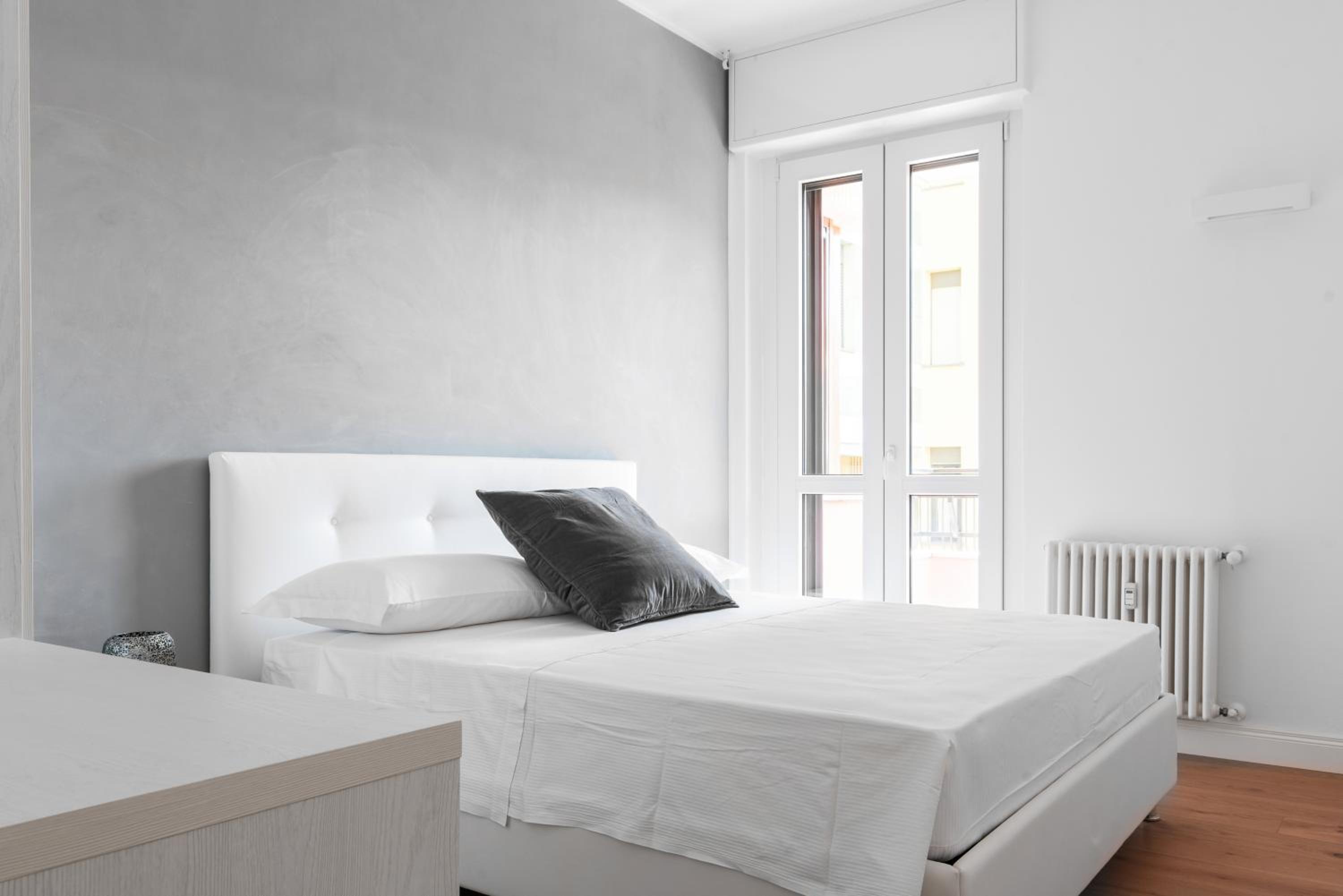 Three-Bedroom Apartment - Photo 23