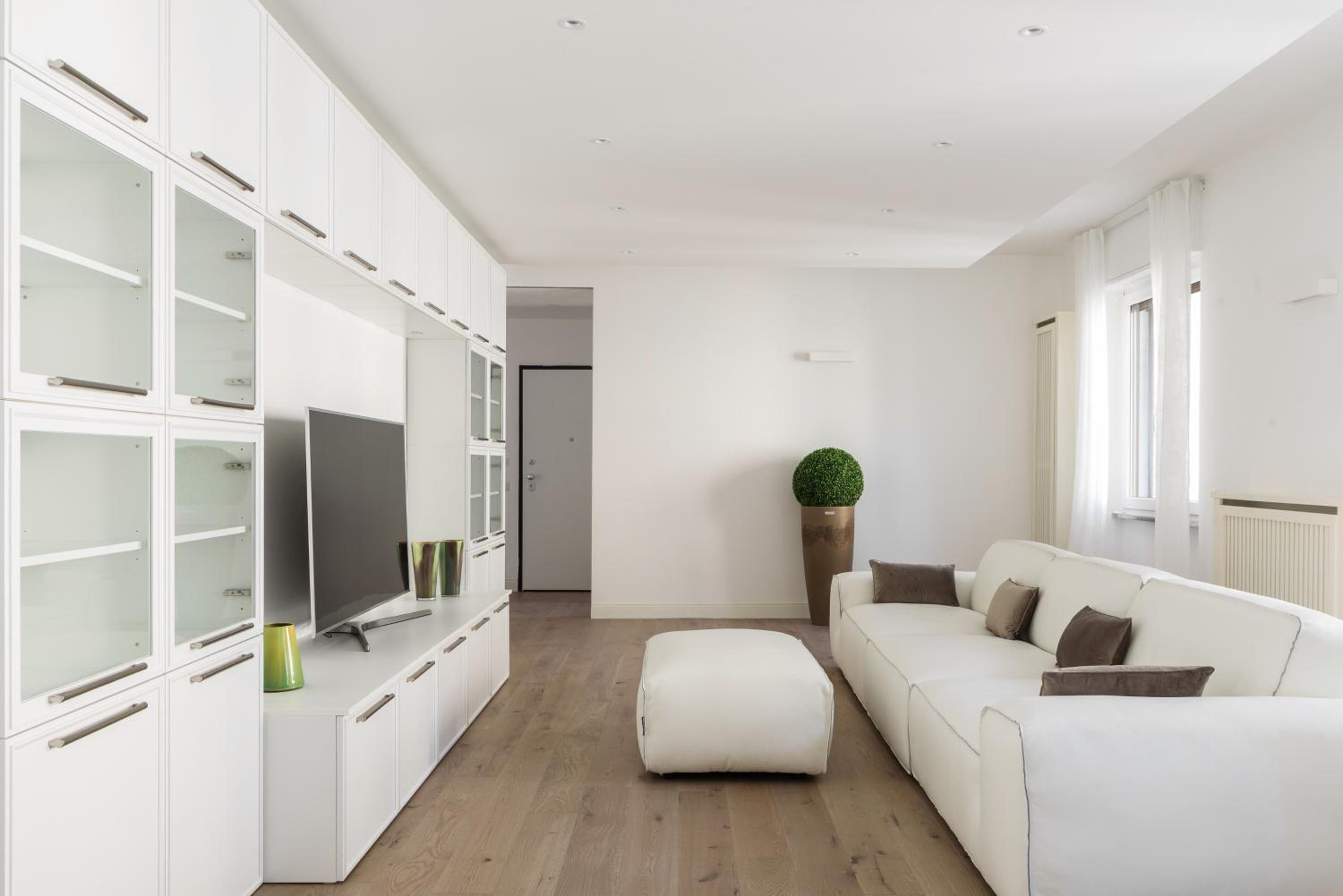 Three-Bedroom Apartment - Photo 24