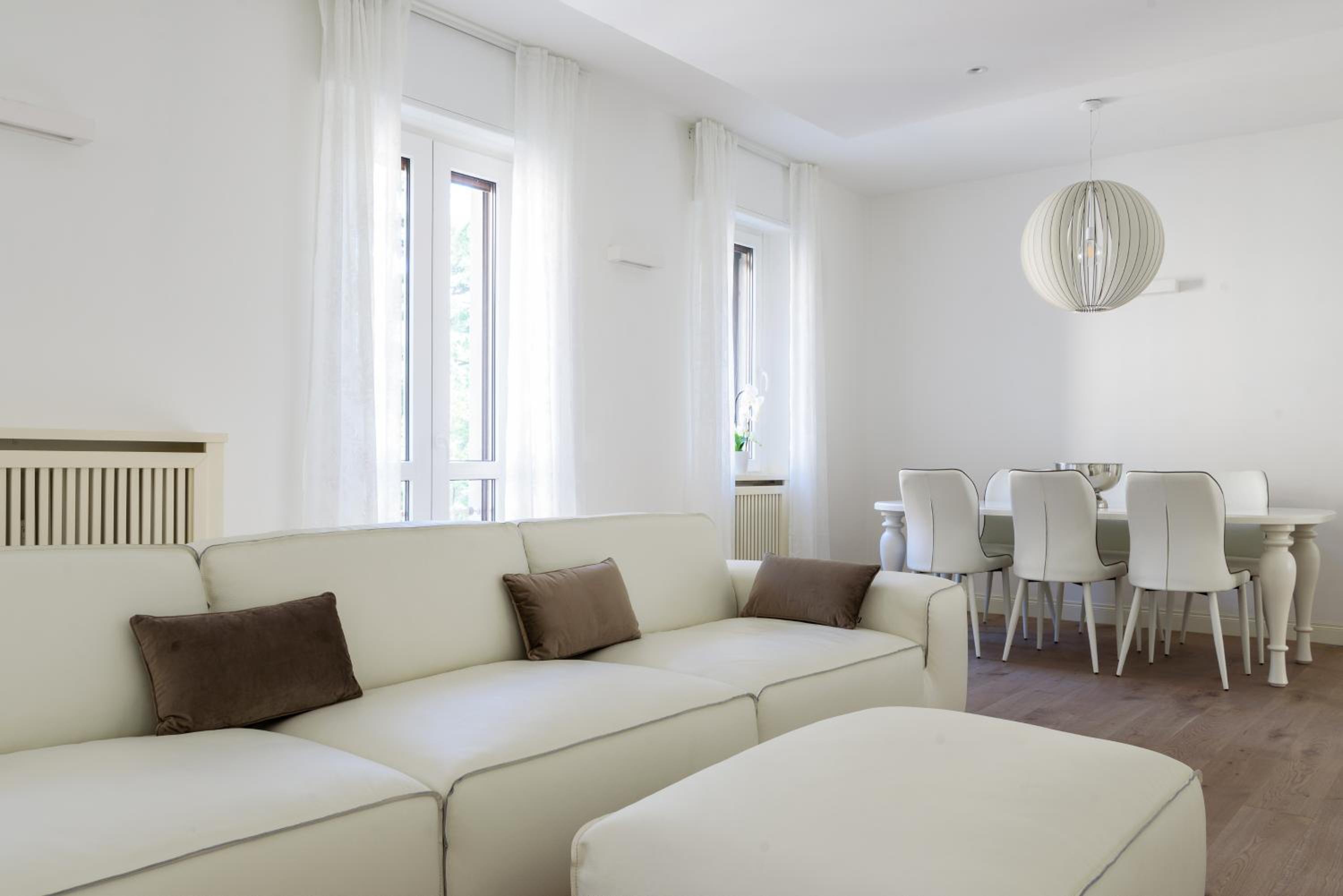 Three-Bedroom Apartment - Photo 2