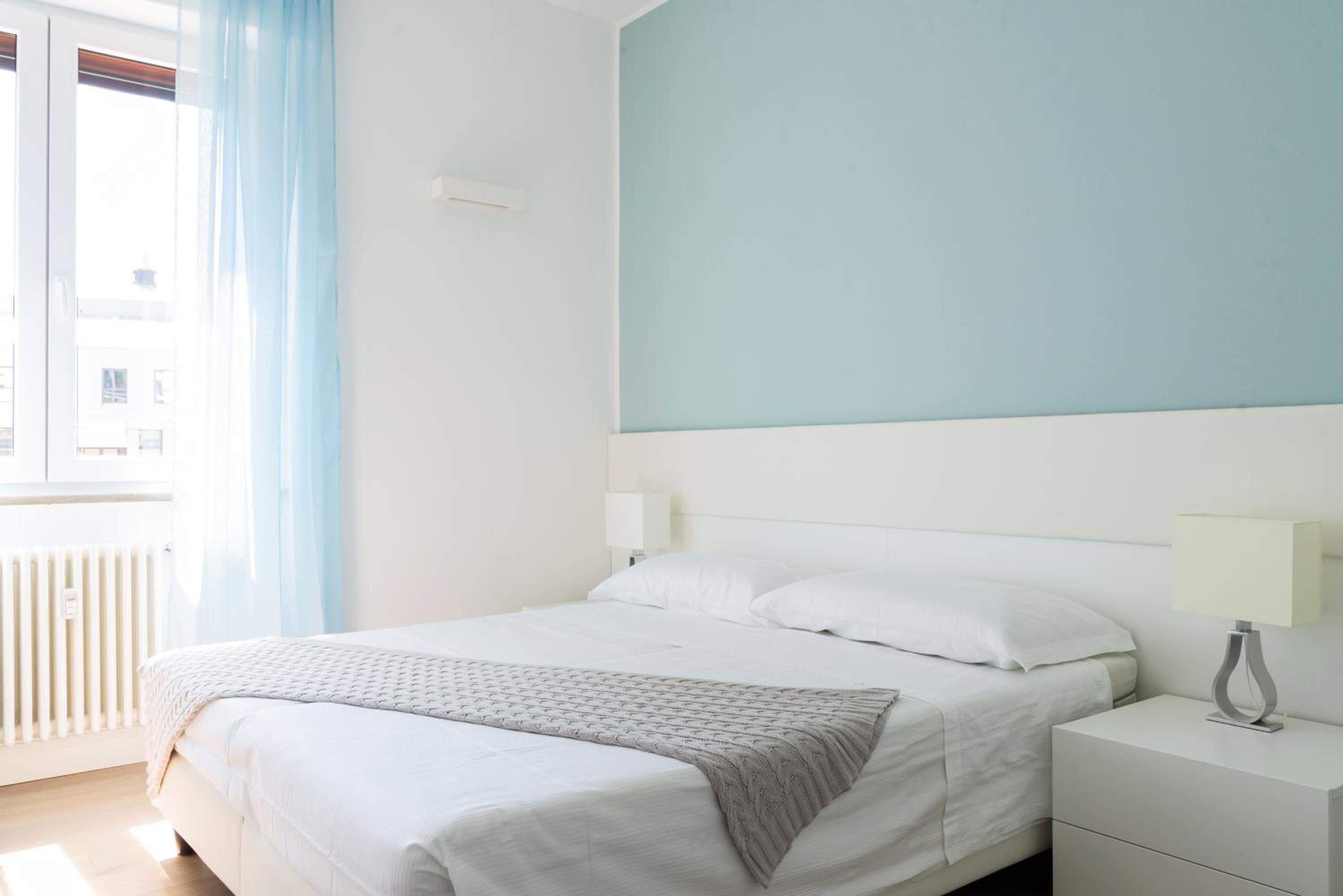 Three-Bedroom Apartment - Photo 3