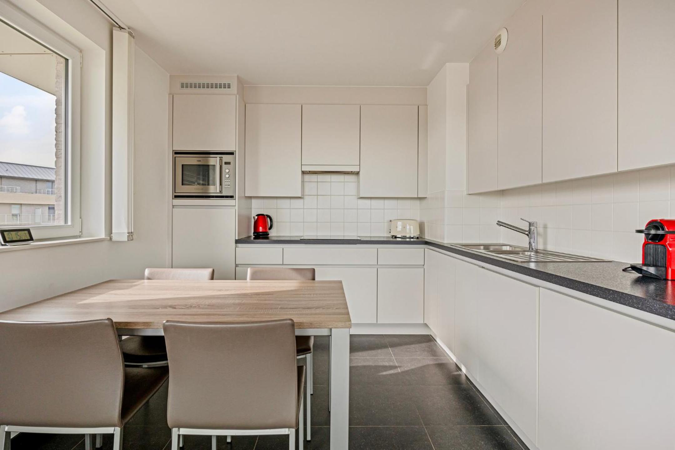 Penthouse Apartment - Photo 5