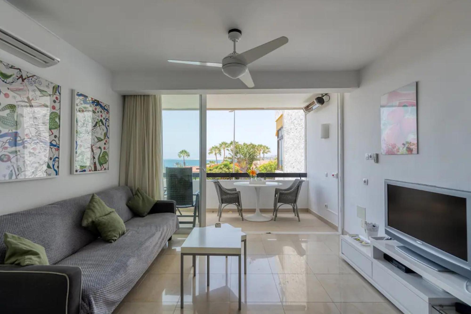One-Bedroom Apartment with Garden View photo 2