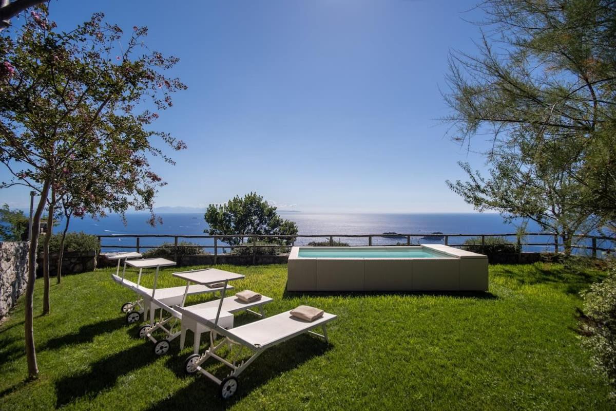 Villa with Sea View photo 2