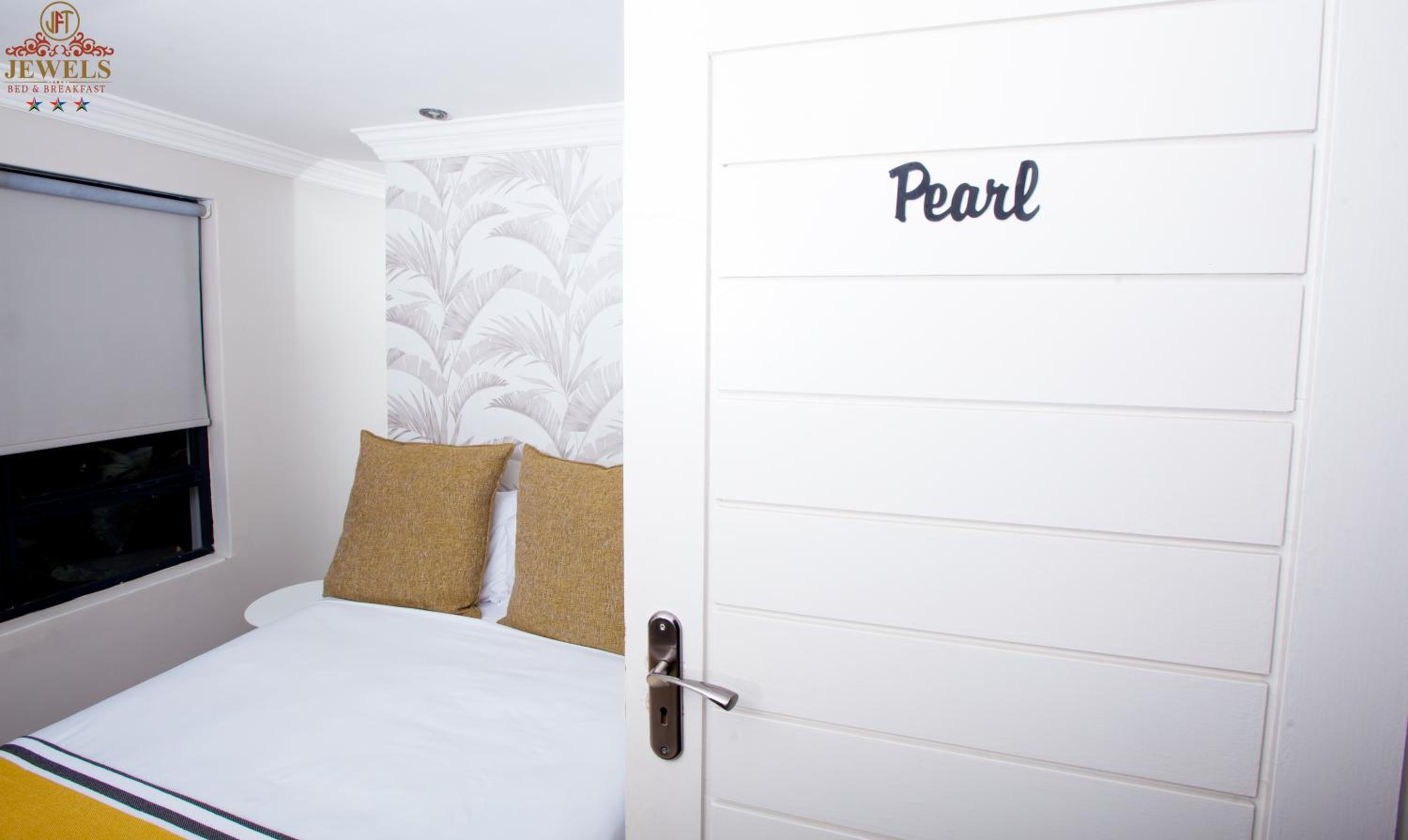Budget Double Room photo 3