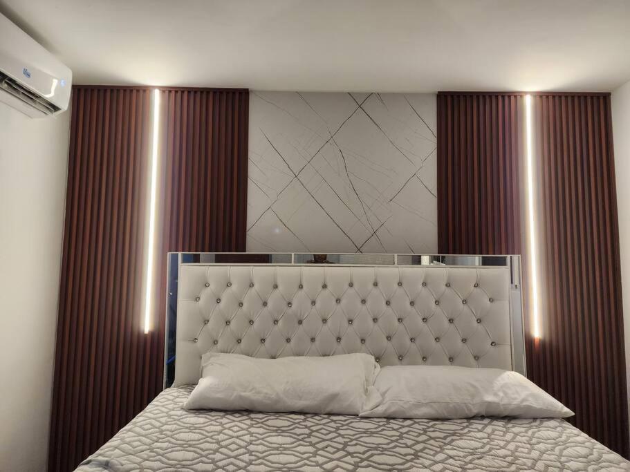 Three-Bedroom Deluxe Apartment