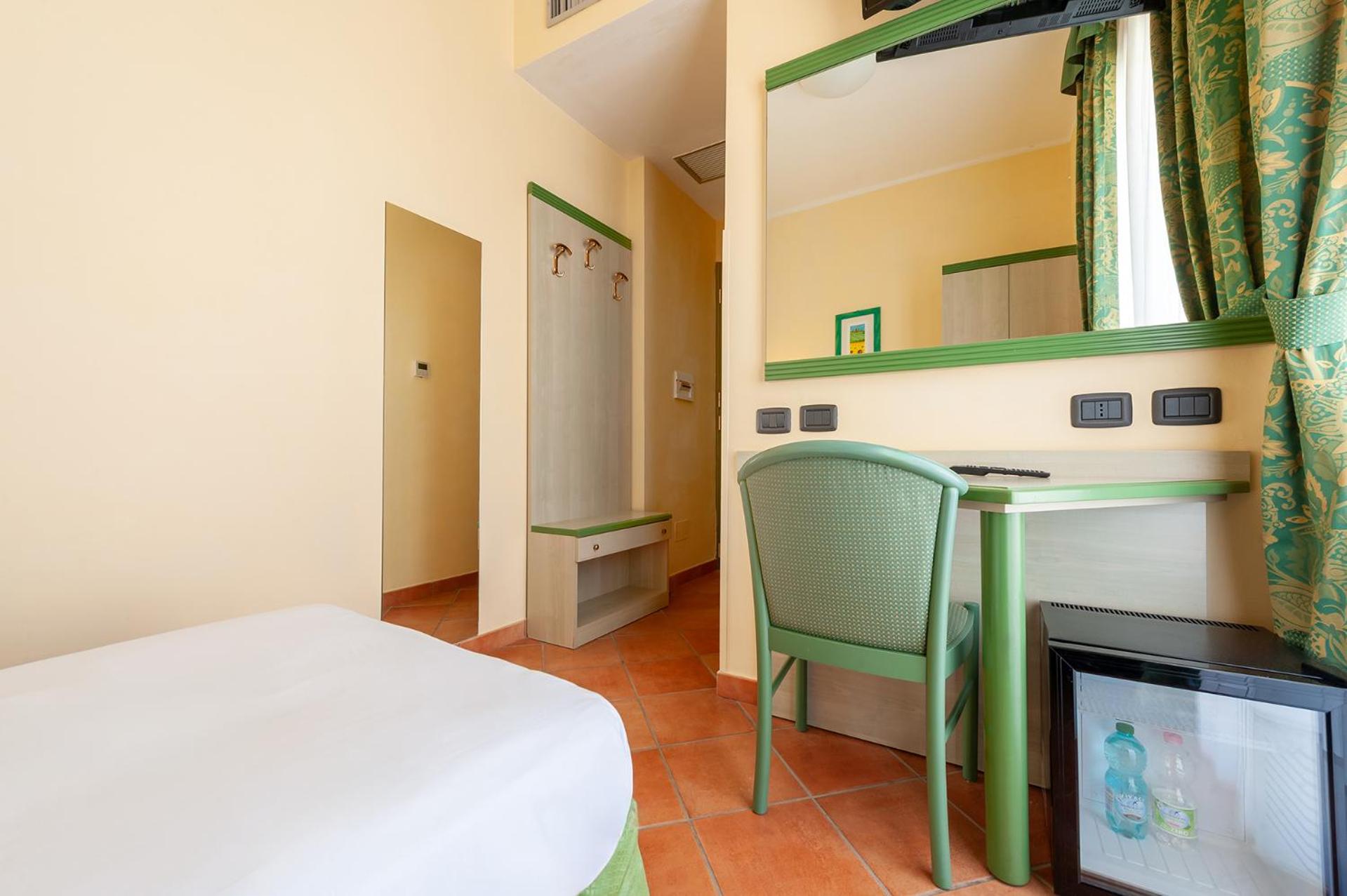 Classic Single Room photo 3