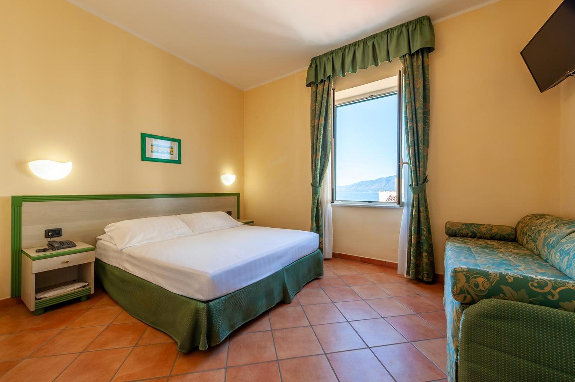 Classic King Room - Photo 1