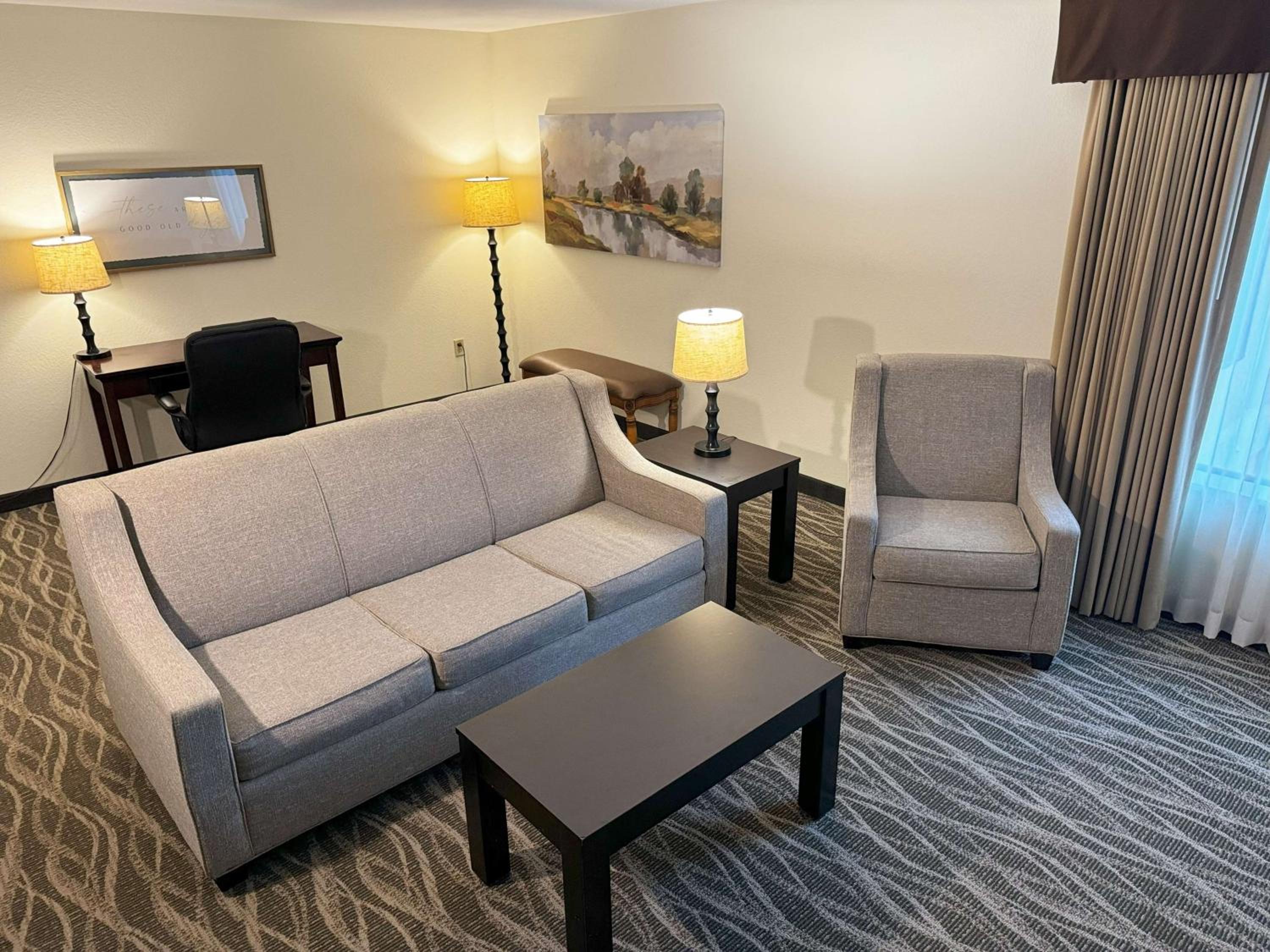 Suite with Two Queen Beds and Sofa Bed - Non-Smoking - Photo 1