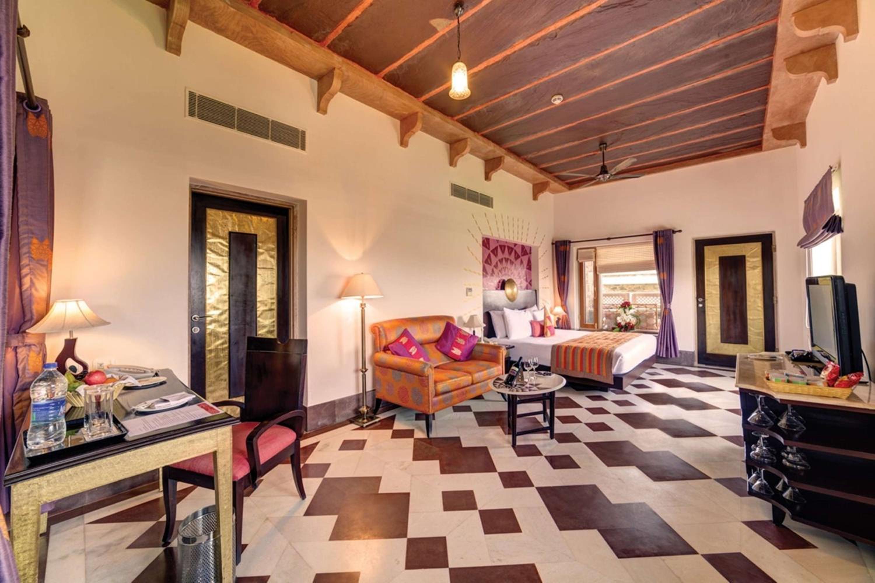 Premium Villa with Valley & Sajjan Garh Fort View :15% off on F&B, 10% off on Spa, Happy Hours with 1+1 offer ,Complimentary Welcome Drink on arrival, Signature Activities & Experiences, 10% off on transportation - Photo 1