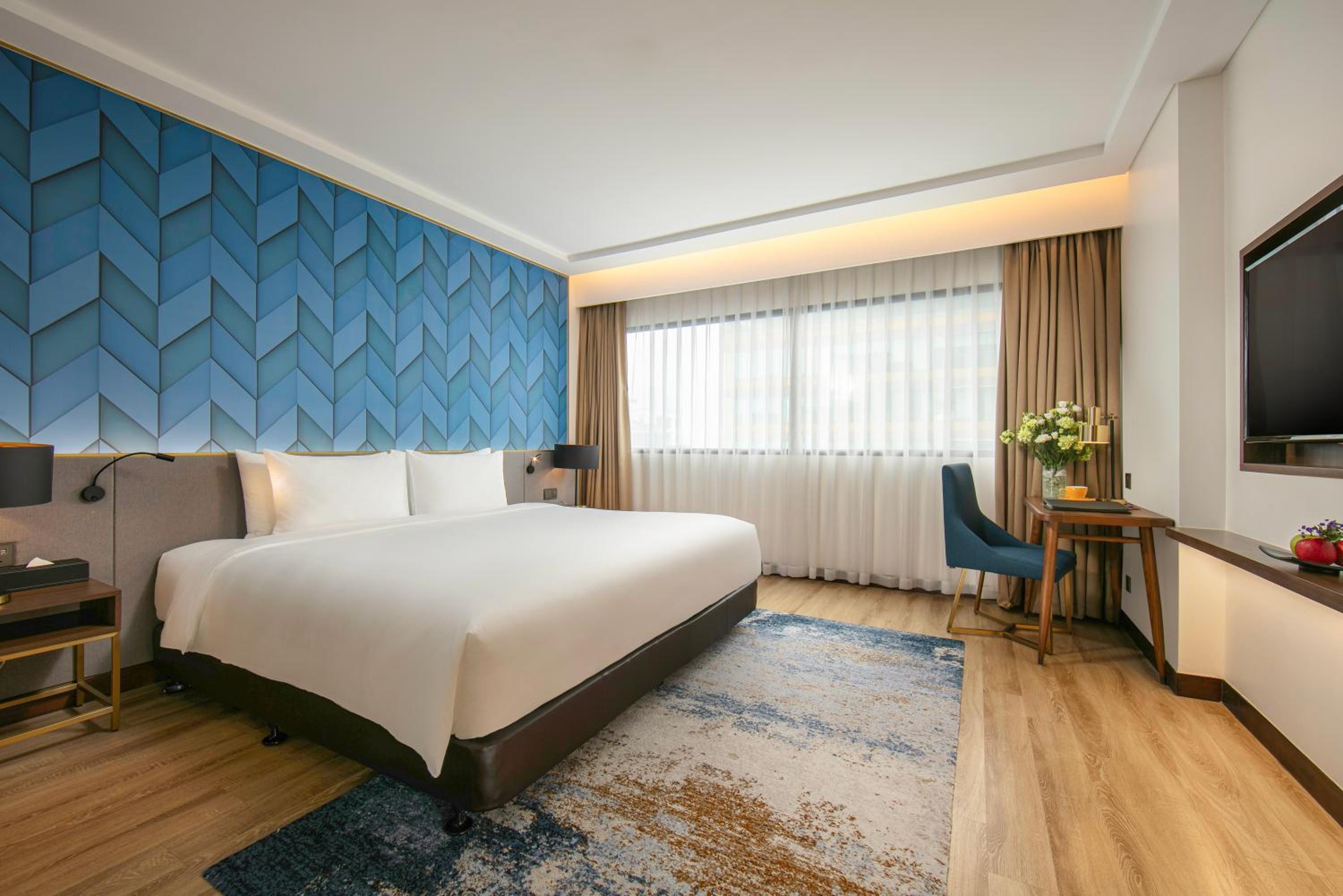 Deluxe King Room - Free Chocolate Hour 16:00 to 17:00