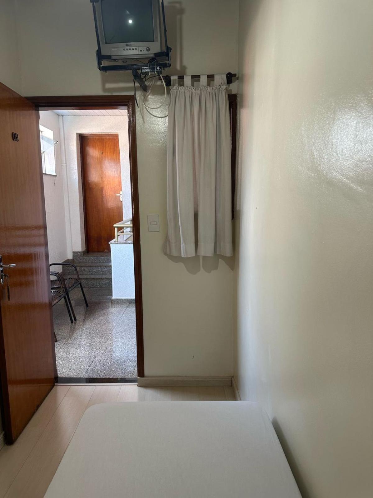 Standard Single Room with Shared Bathroom photo 2
