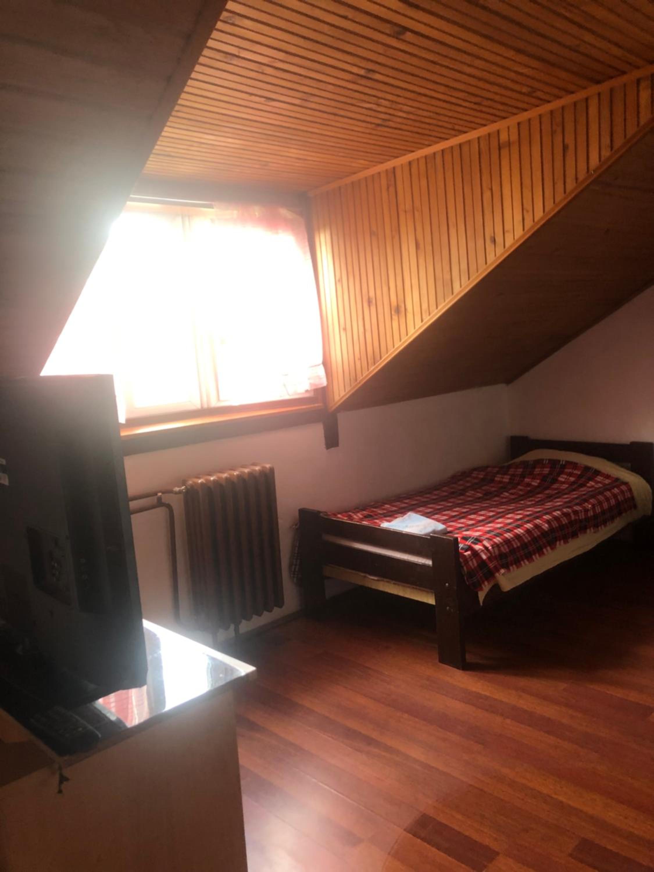 Standard Twin Room with Mountain View