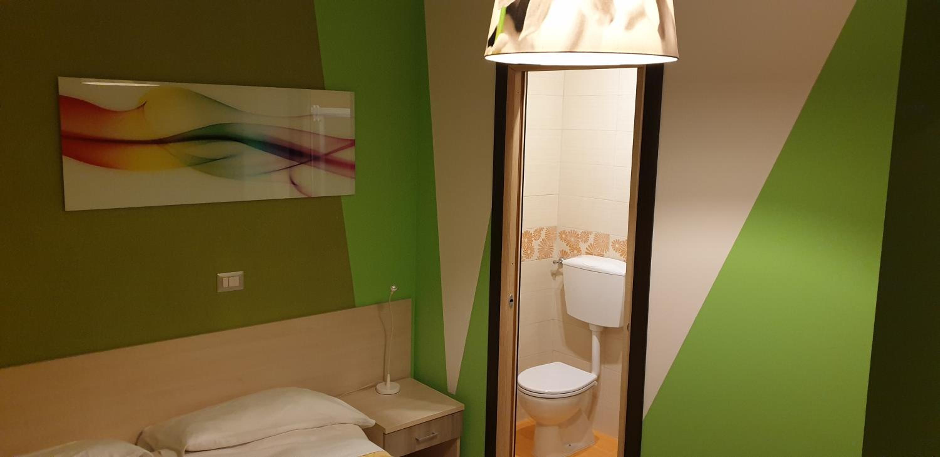 Double or Twin Room with Private Bathroom photo 3
