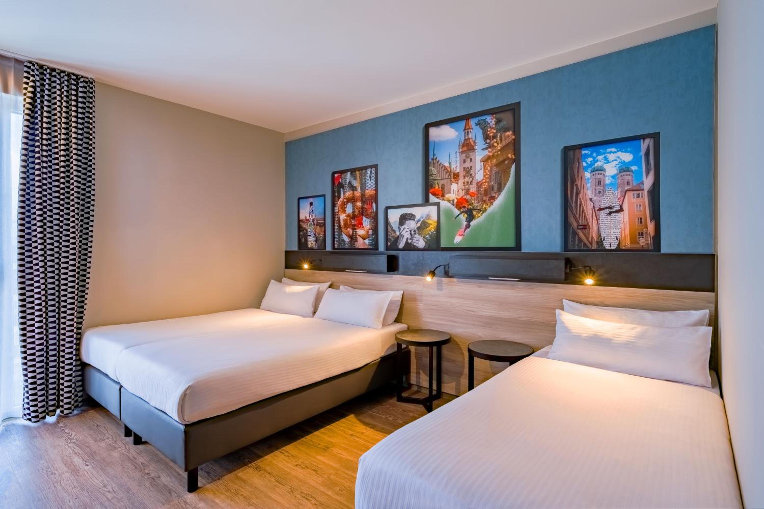 Deluxe Triple Room with Three Single Beds - Photo 8