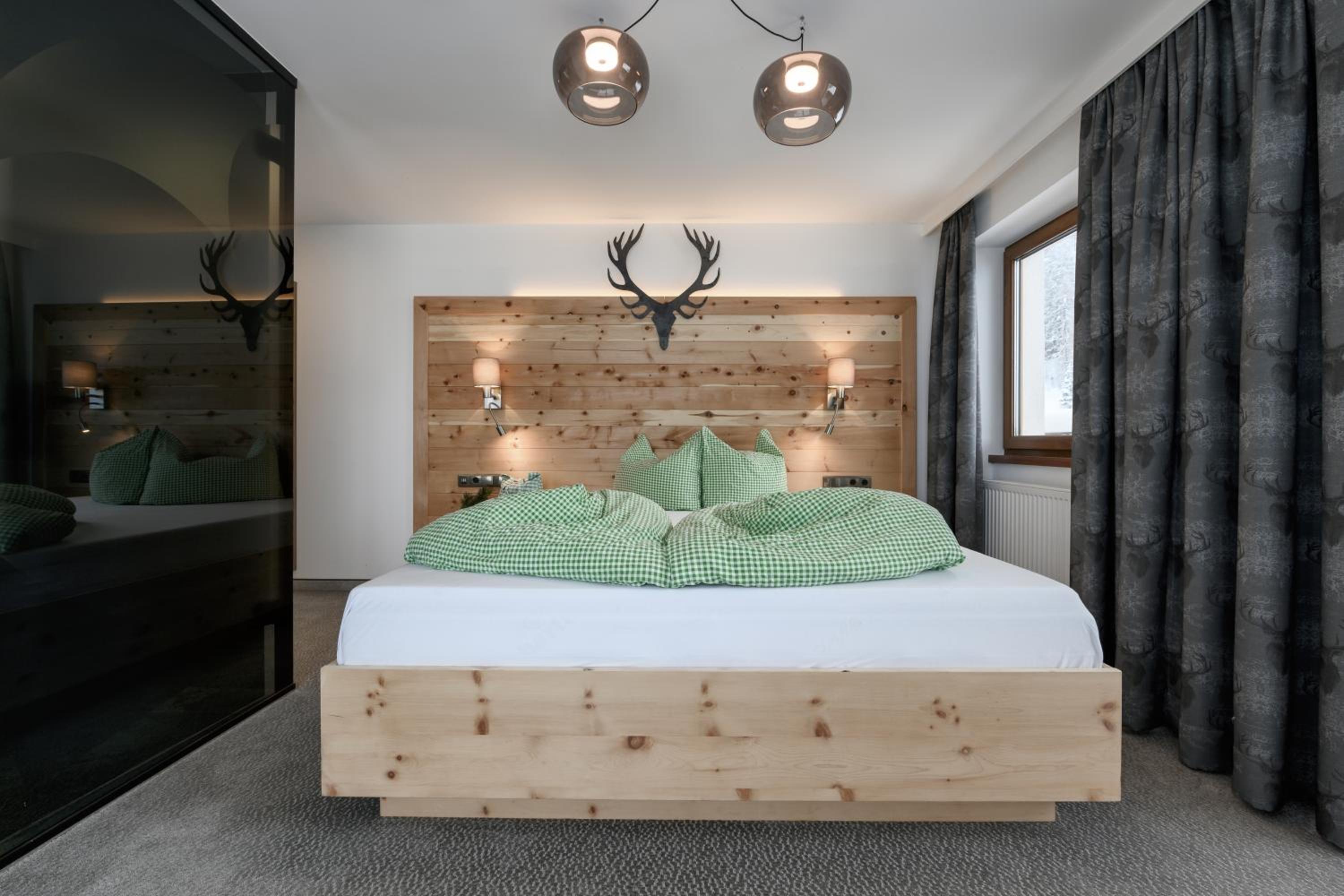 Junior Suite with Balcony photo 1