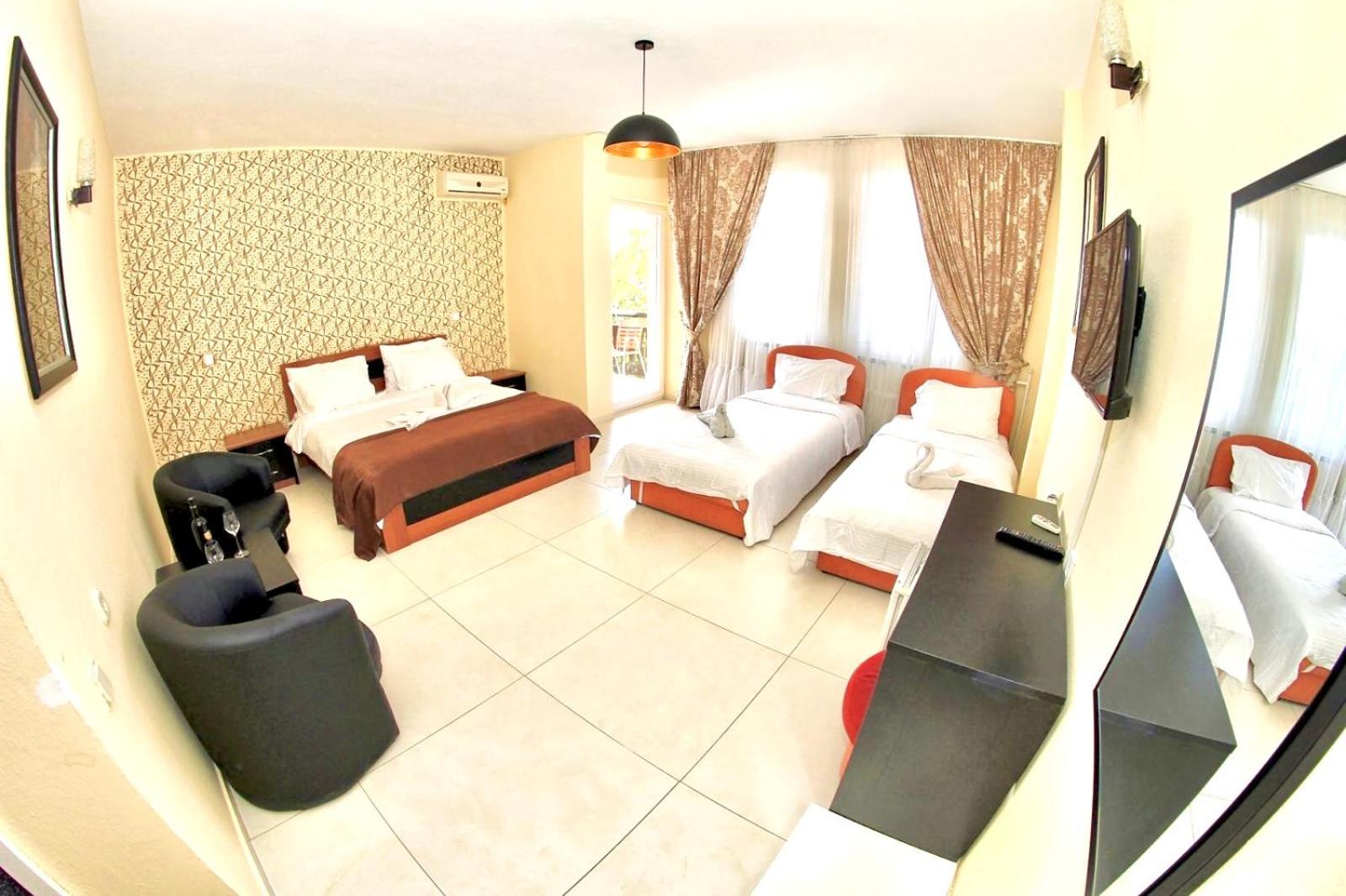Comfort Quadruple Room - Photo 10
