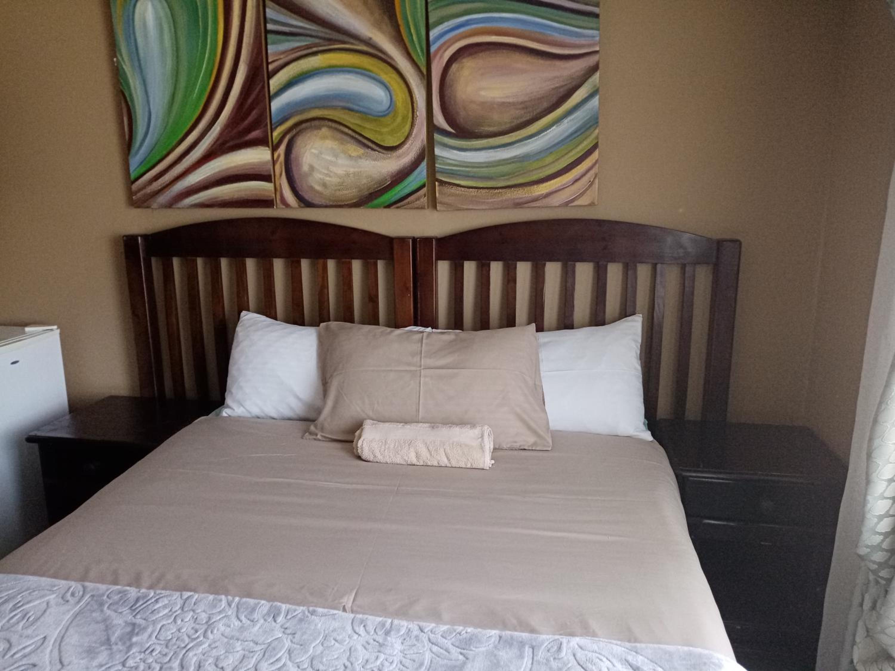 Double Room with Private Bathroom photo 3