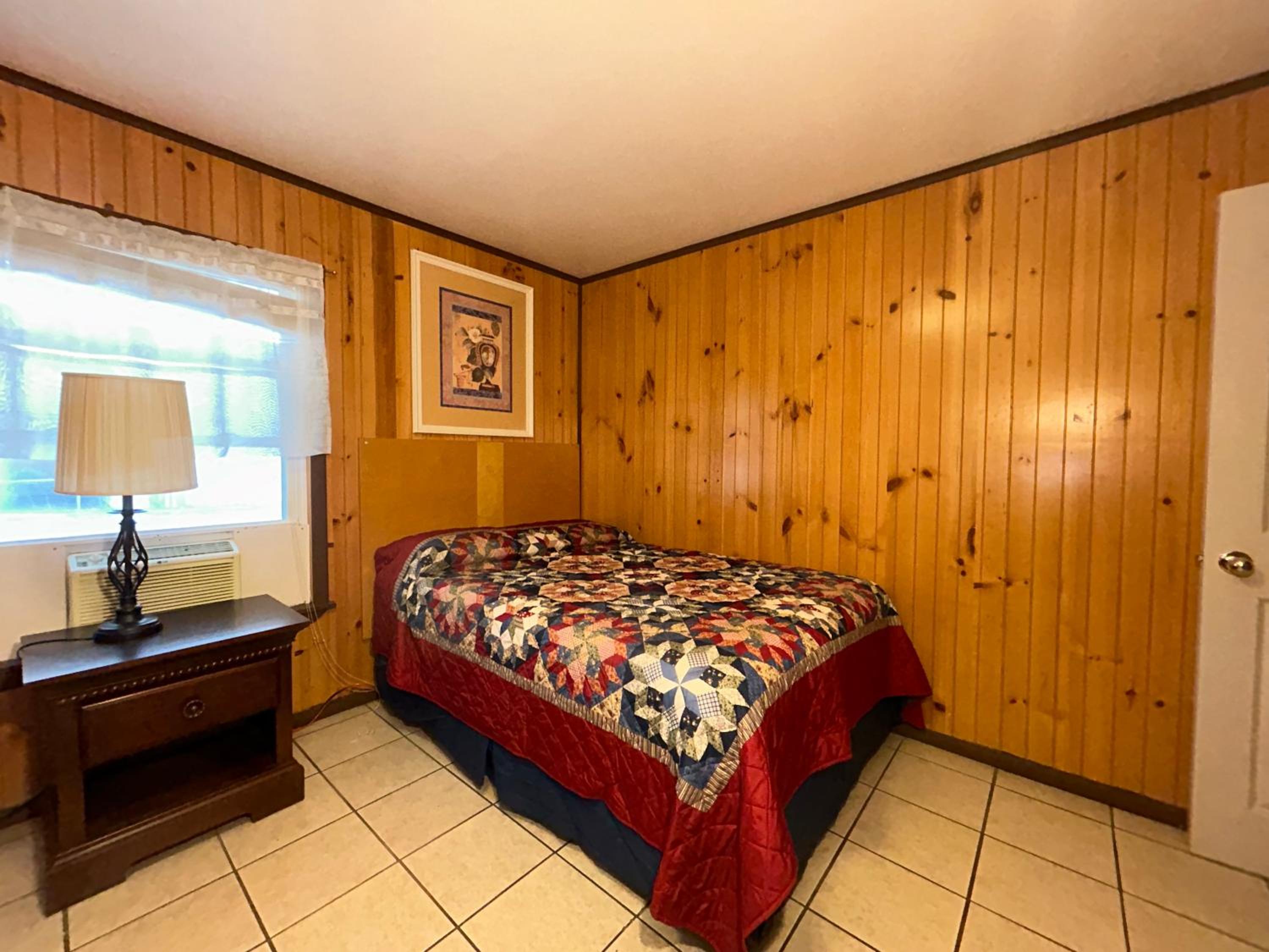 Two bedroom, One Bathroom Apartment, Balcony, City View - Photo 5