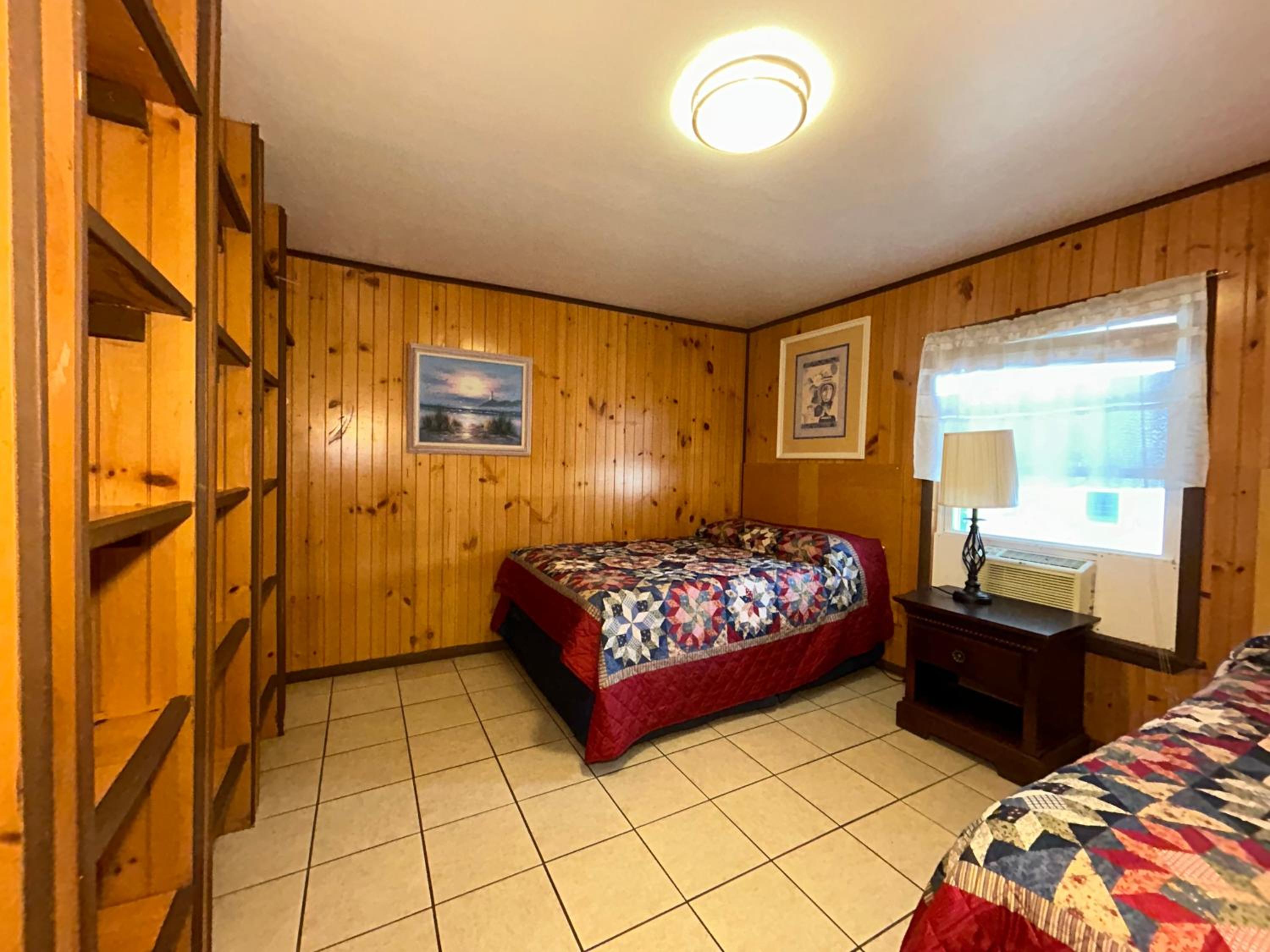 Two bedroom, One Bathroom Apartment, Balcony, City View - Photo 2