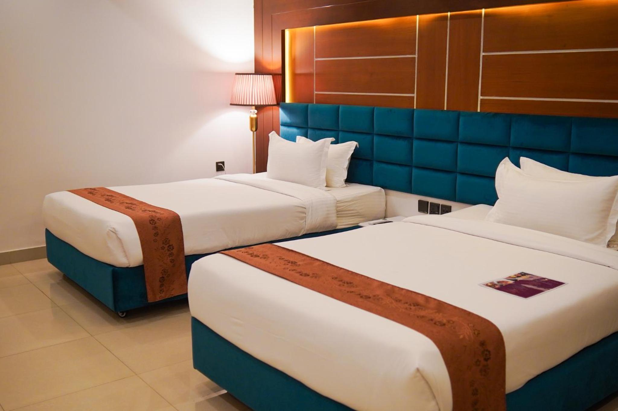 Deluxe Twin Room photo 2