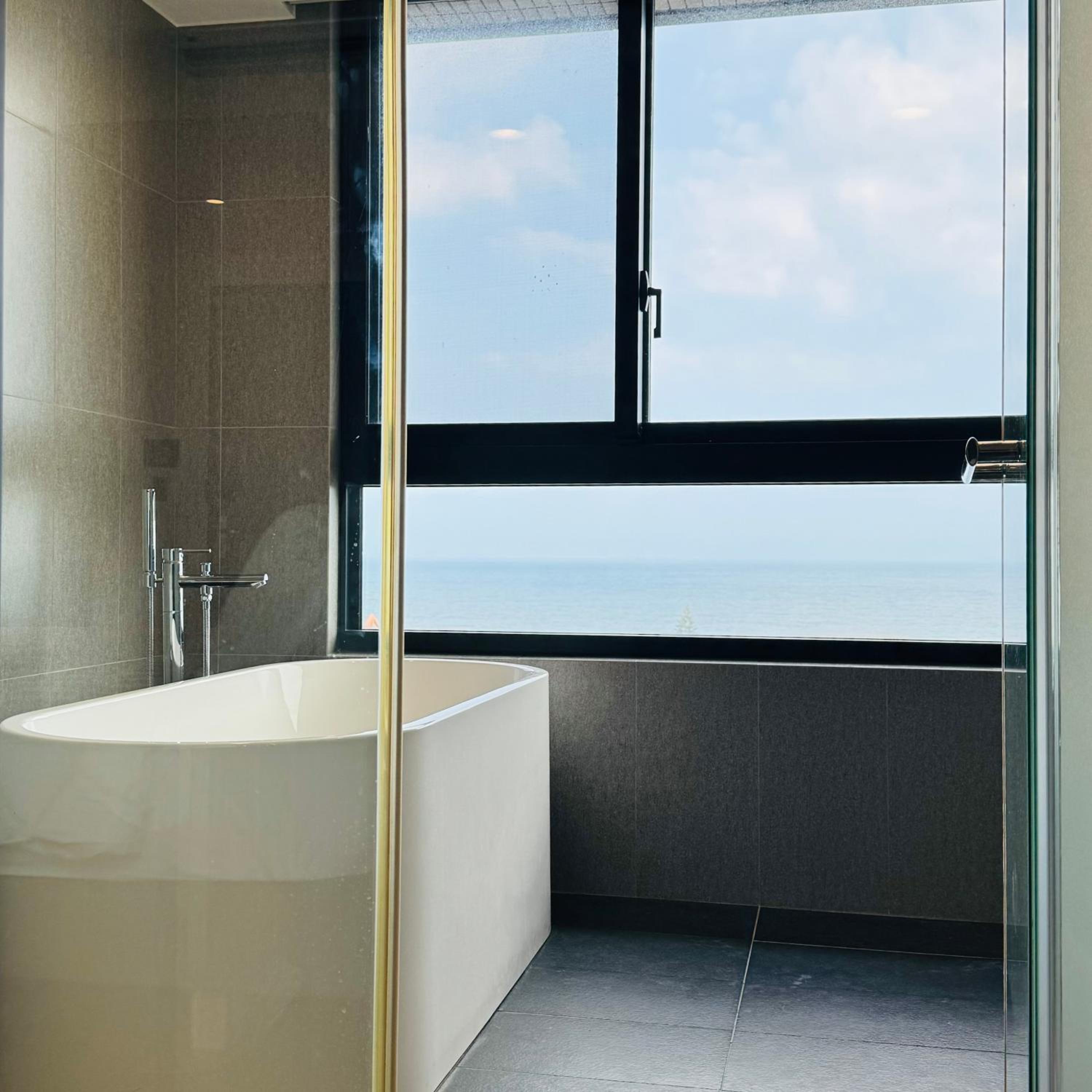 Superior Suite with Sea View photo 3