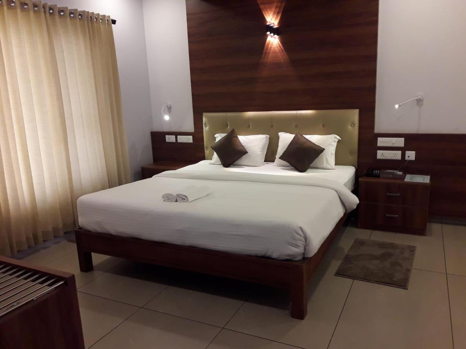 King Room With Balcony photo 1
