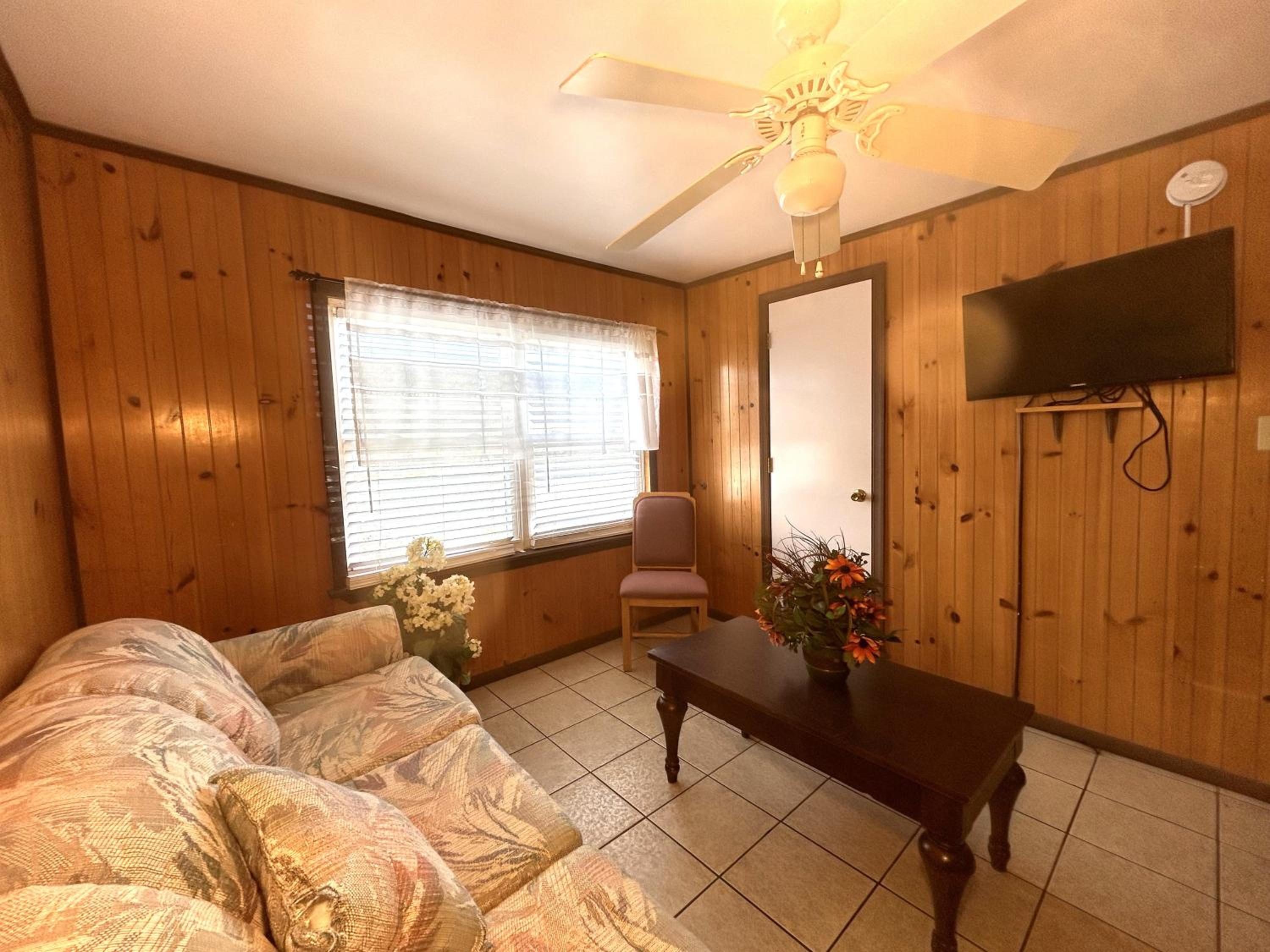 Two Bedroom, Two Bathroom Apartment, Ground Floor - Photo 14