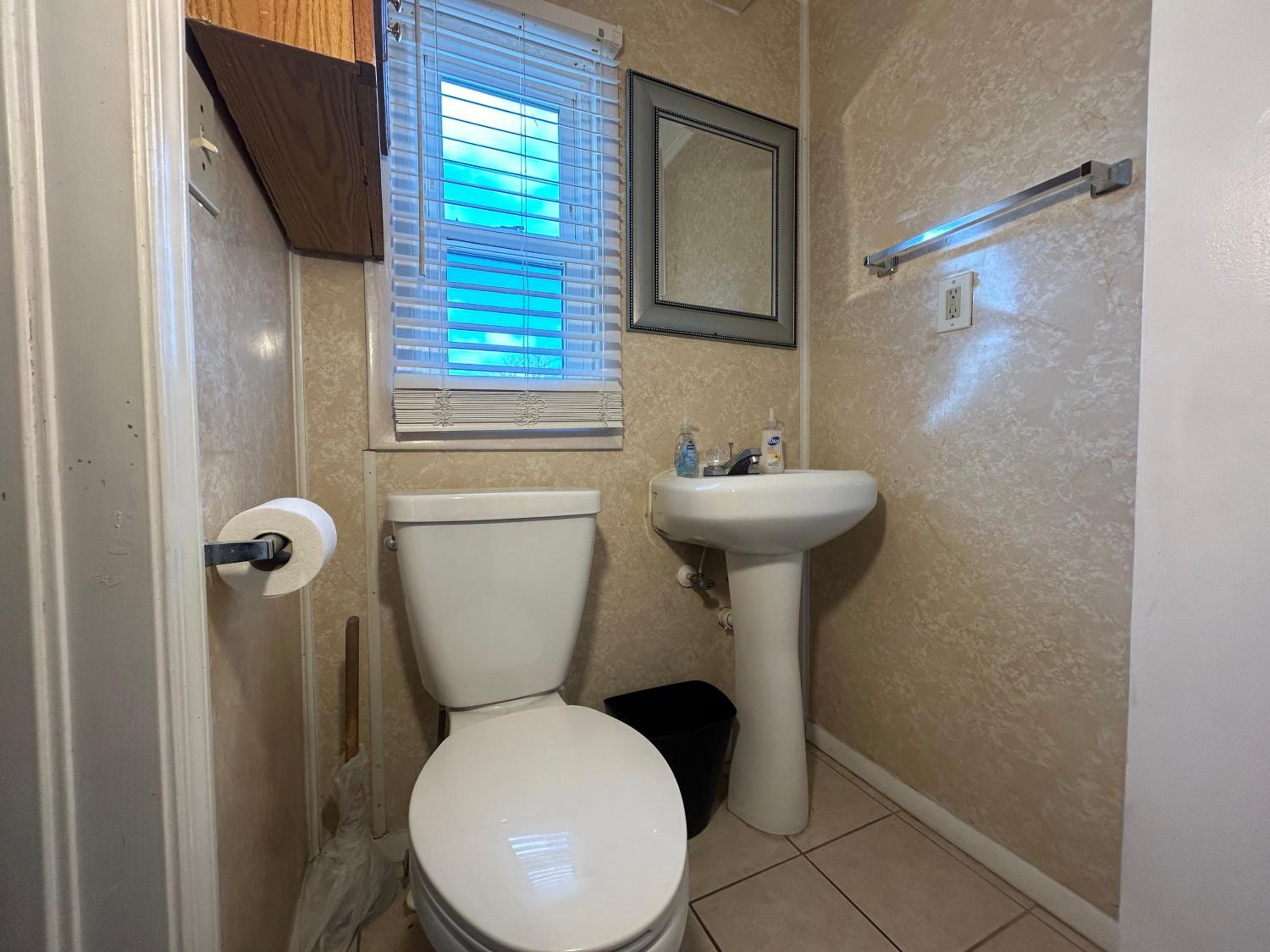 Two Bedroom, Two Bathroom Apartment, Ground Floor - Photo 7