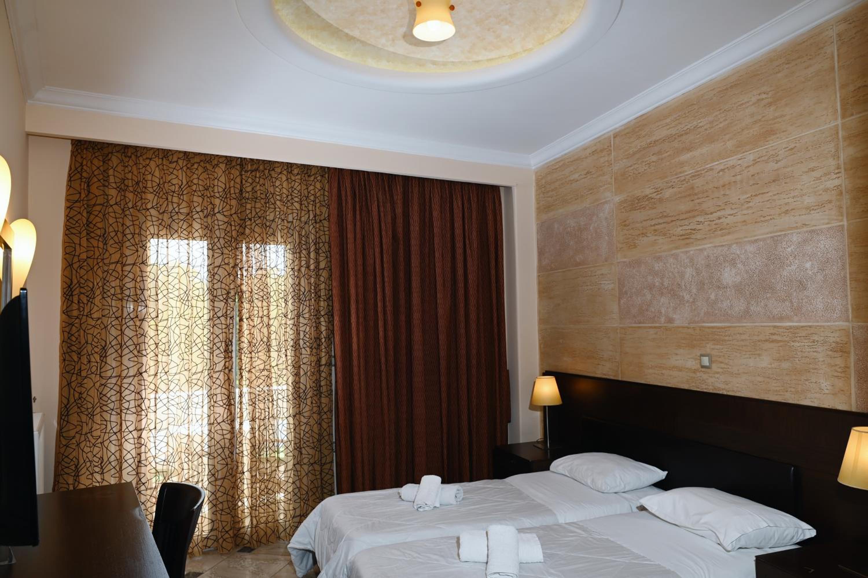 Twin Room with Sea View - Photo 13