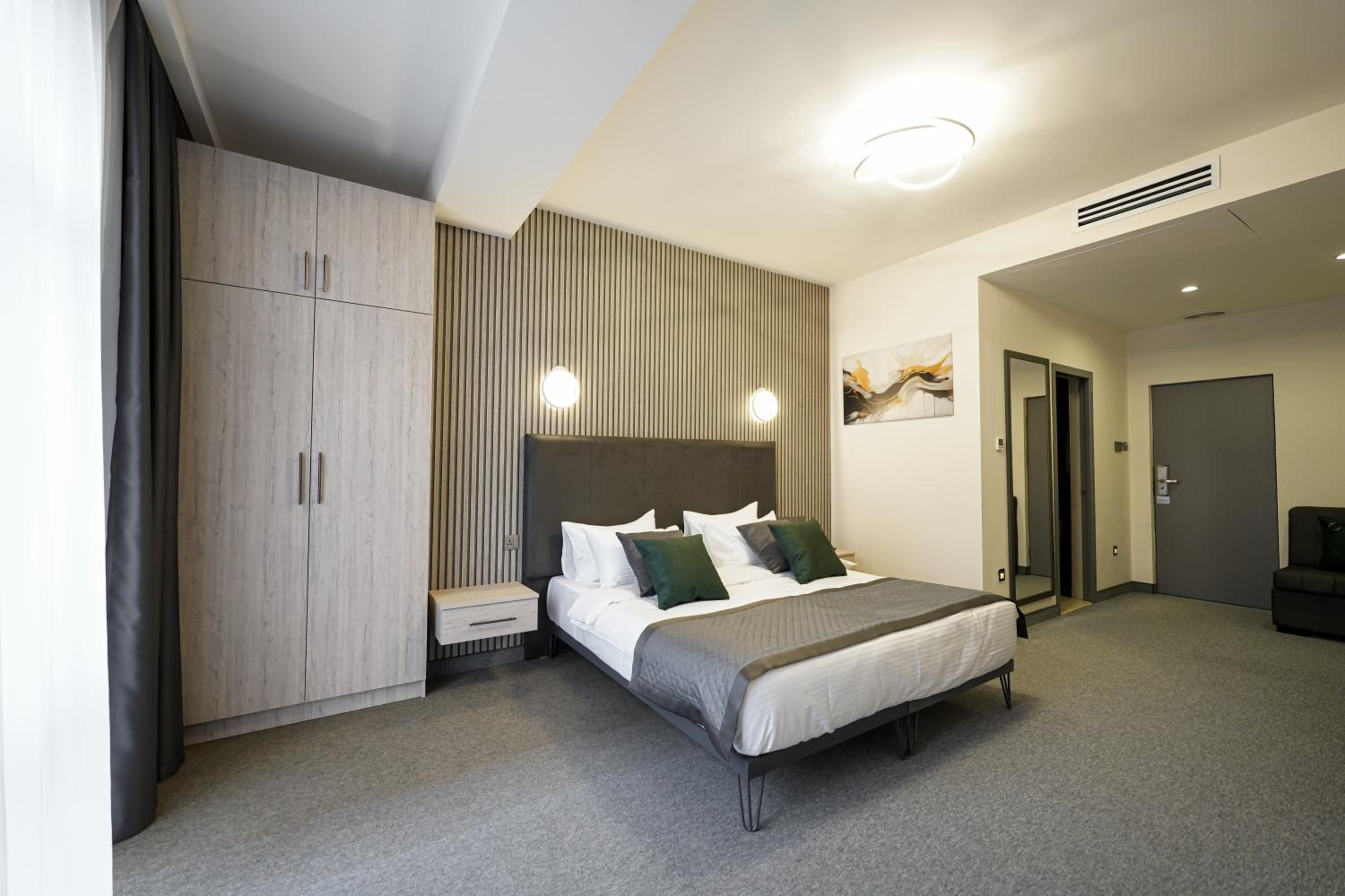 Superior King Room