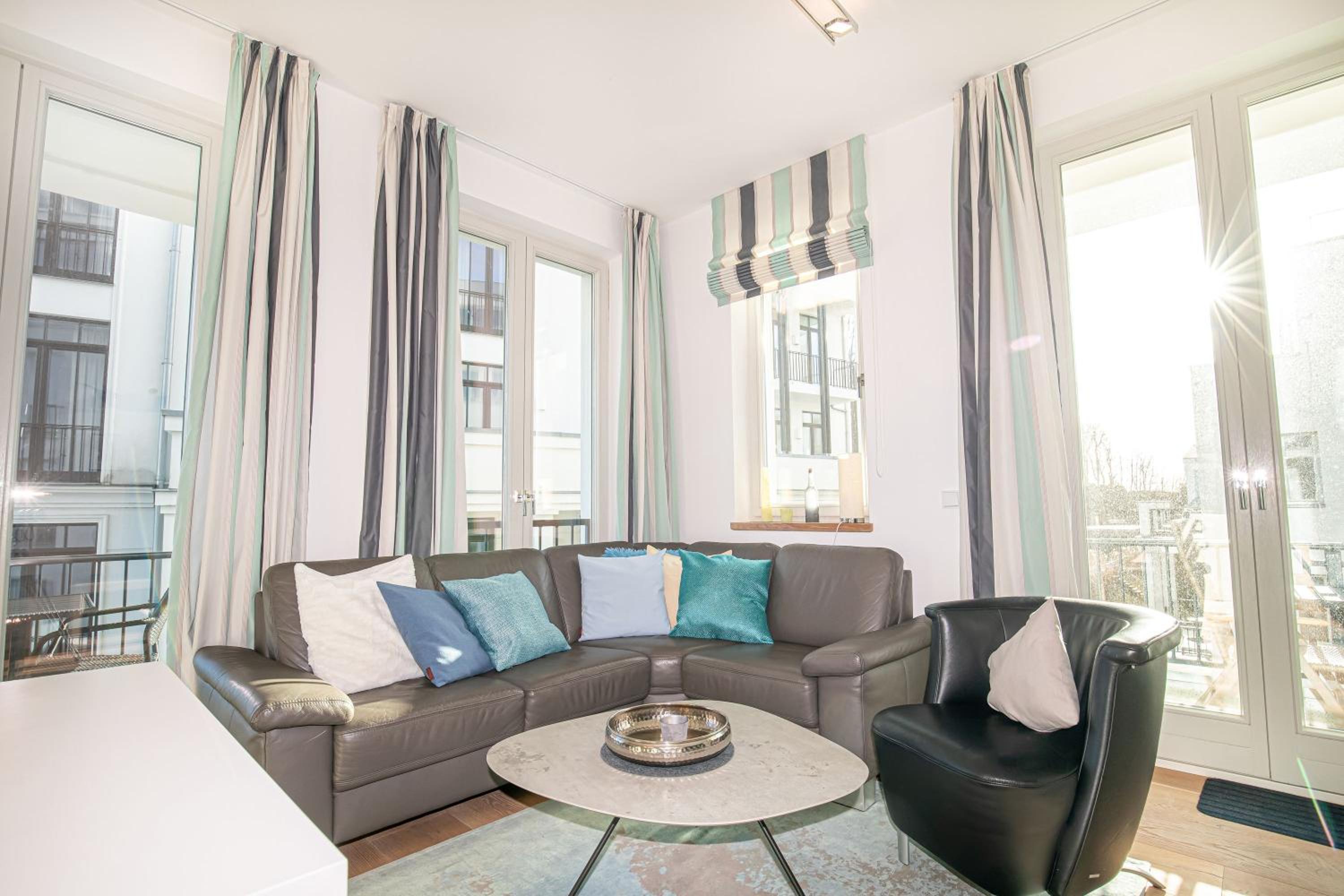 Apartment photo 1
