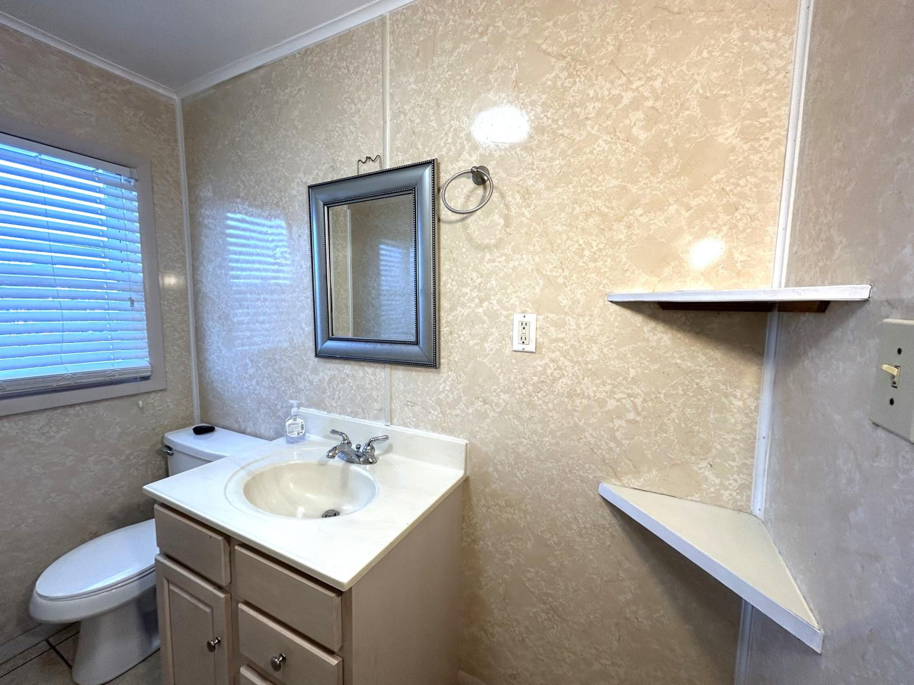 Superior Three Bedroom, Two Bathroom Apartment, City View  - Photo 27